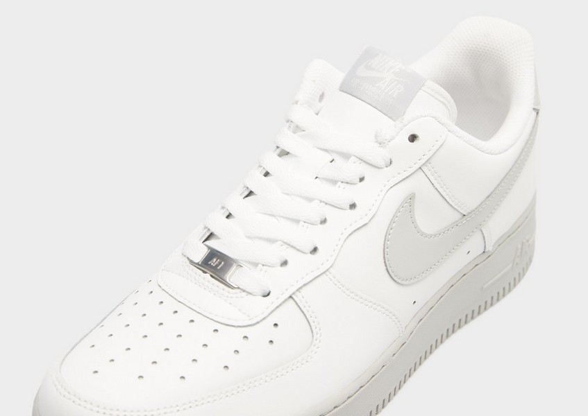 Nike Air Force 1 '07