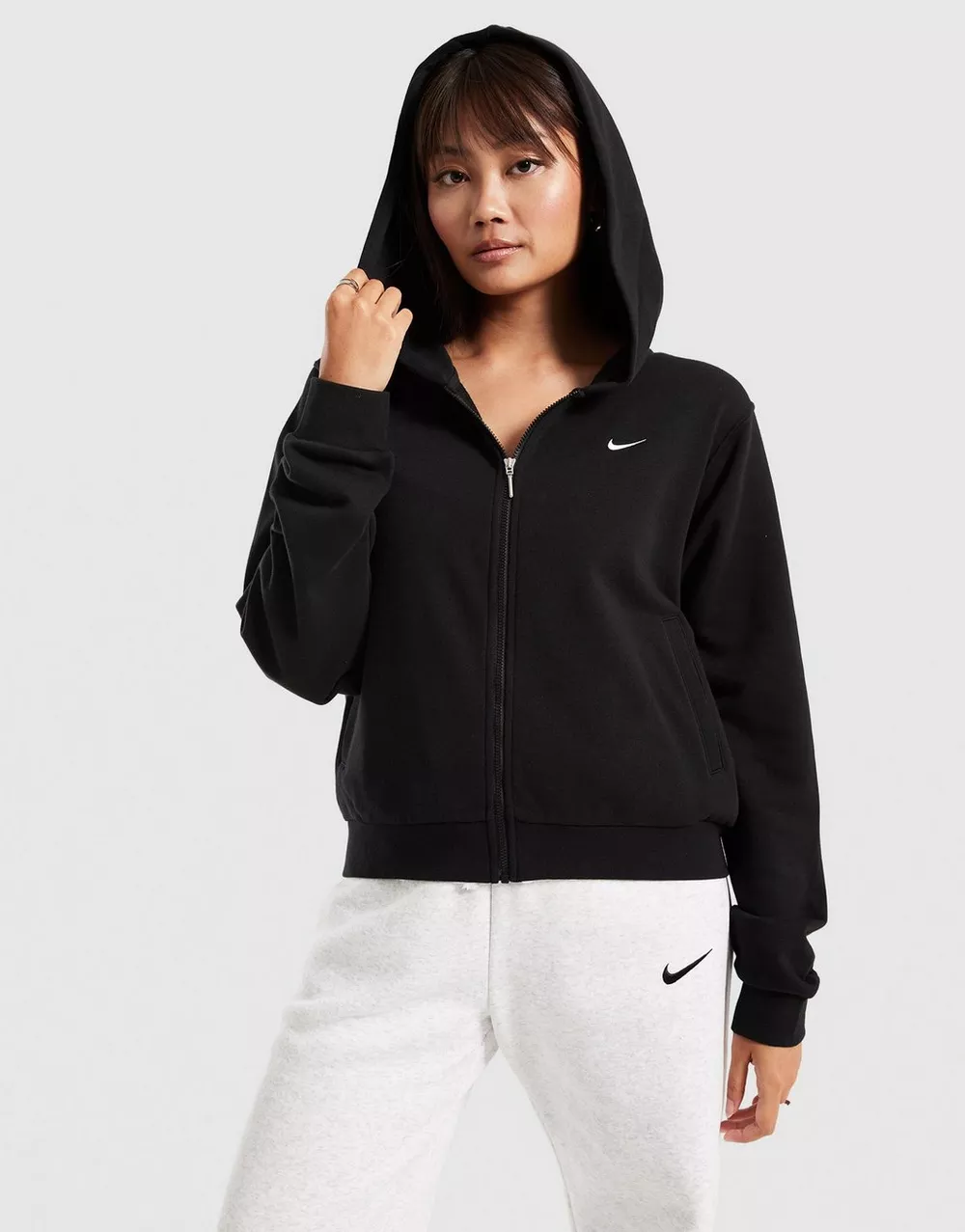 NIKE КОФТА НА БЛИСКАВЦІ З   КАПЮШОНОМ W NSW NK CHLL FT, фото 1 з 4