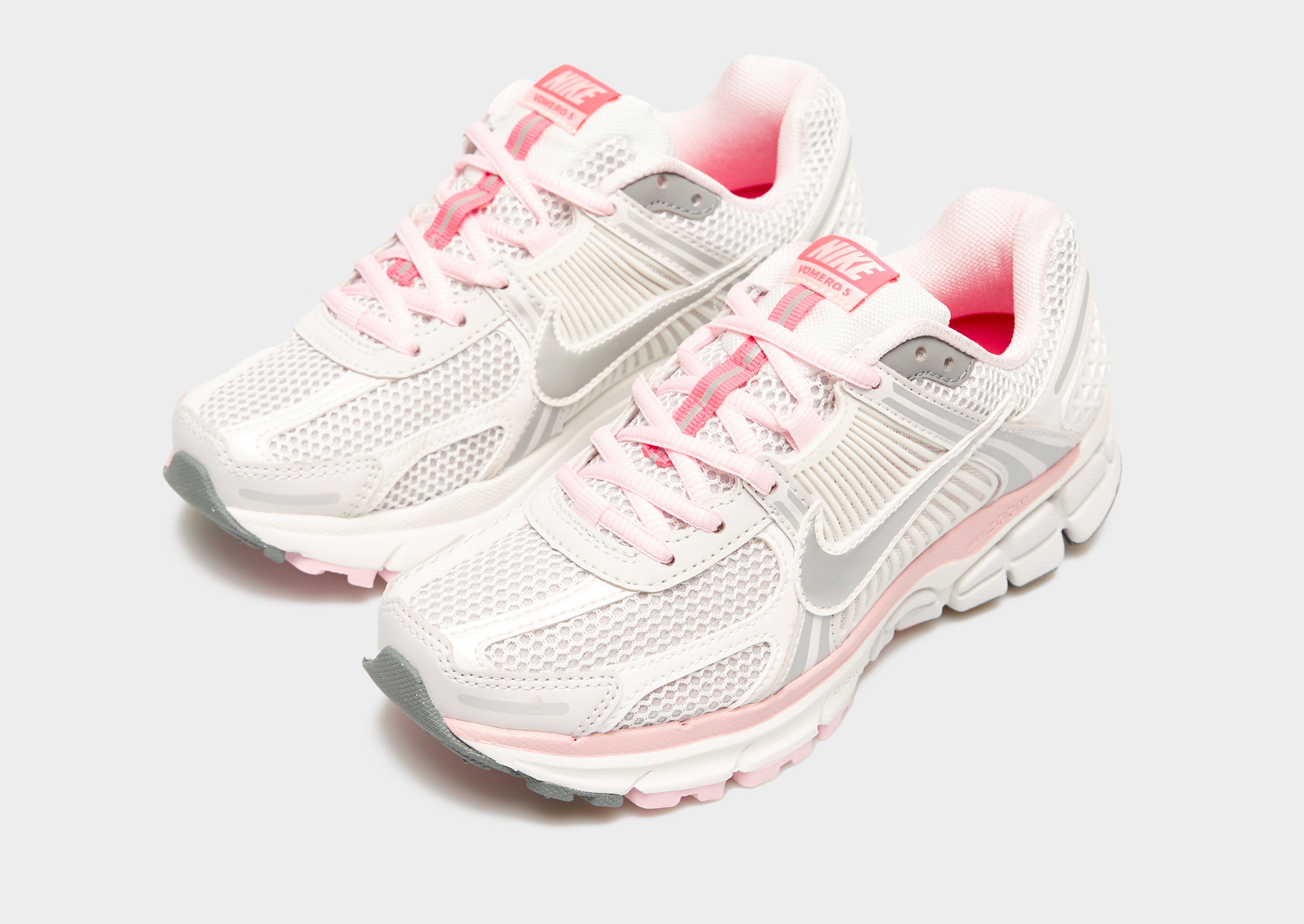 Adidași de damă NIKE W ZOOM VOMERO 5 GCEL CN FN3695-001 Roz