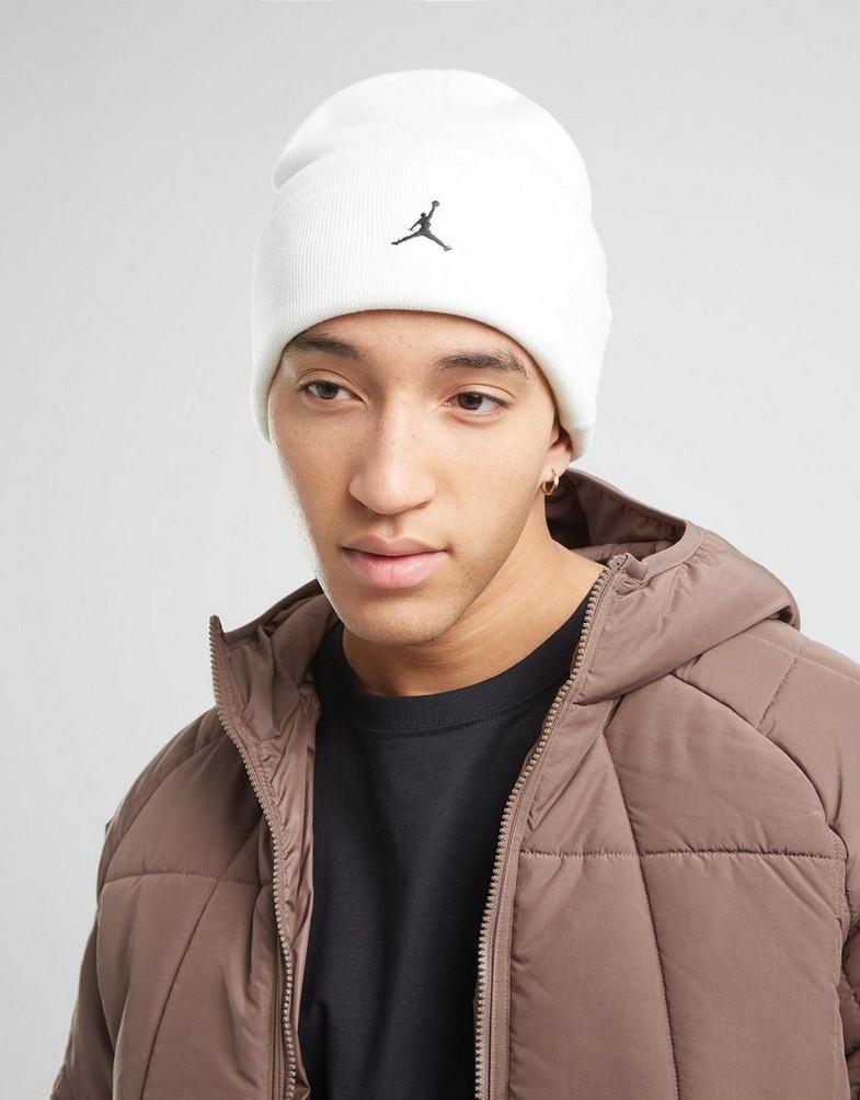 Dámská zimní čepice JORDAN ČEPICE U J PEAK BEANIE ESS FN4672-100 Bílá