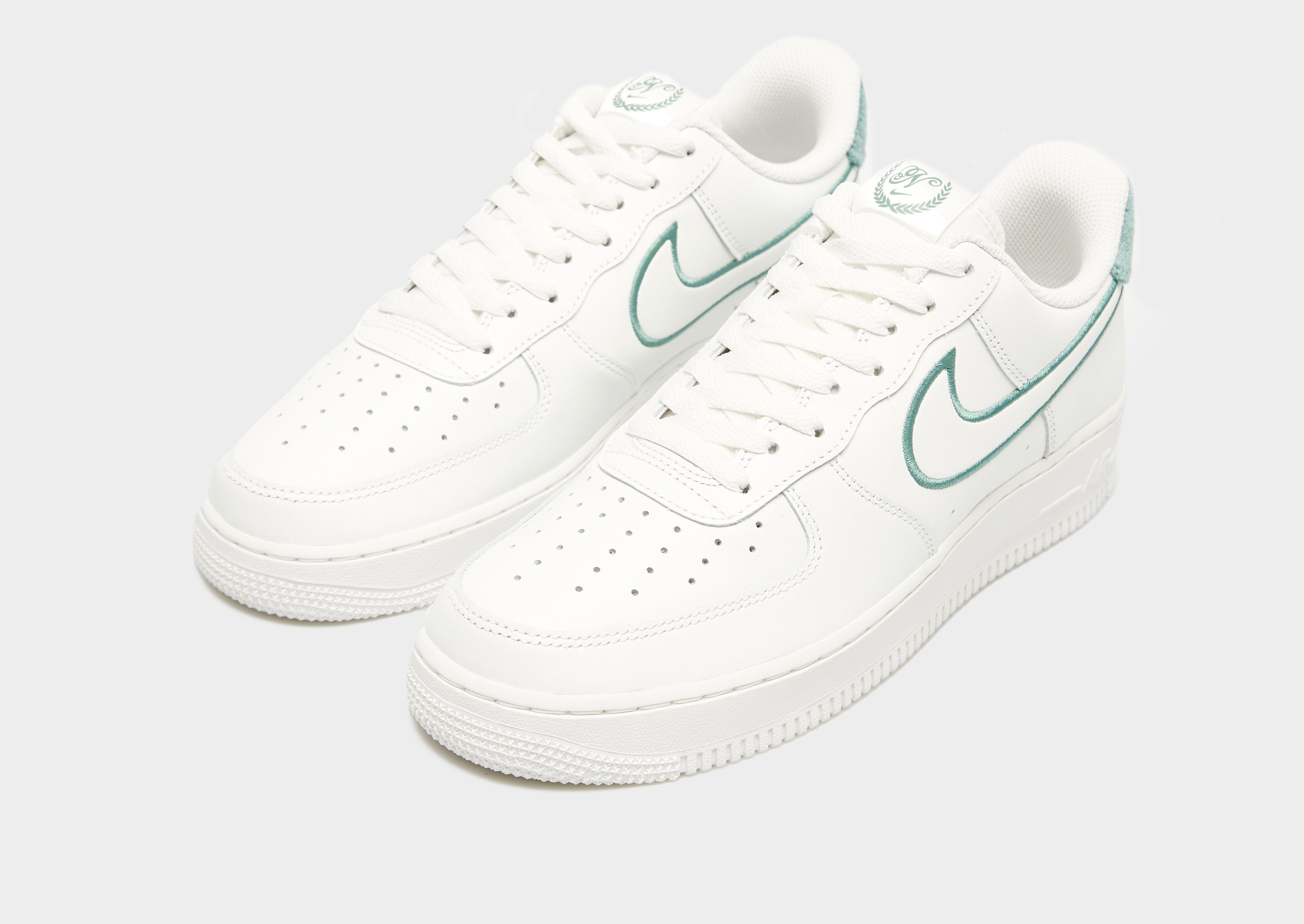 Мъжки маратонки NIKE AIR FORCE 1 '07 LV8  FN8349-100 Бежов