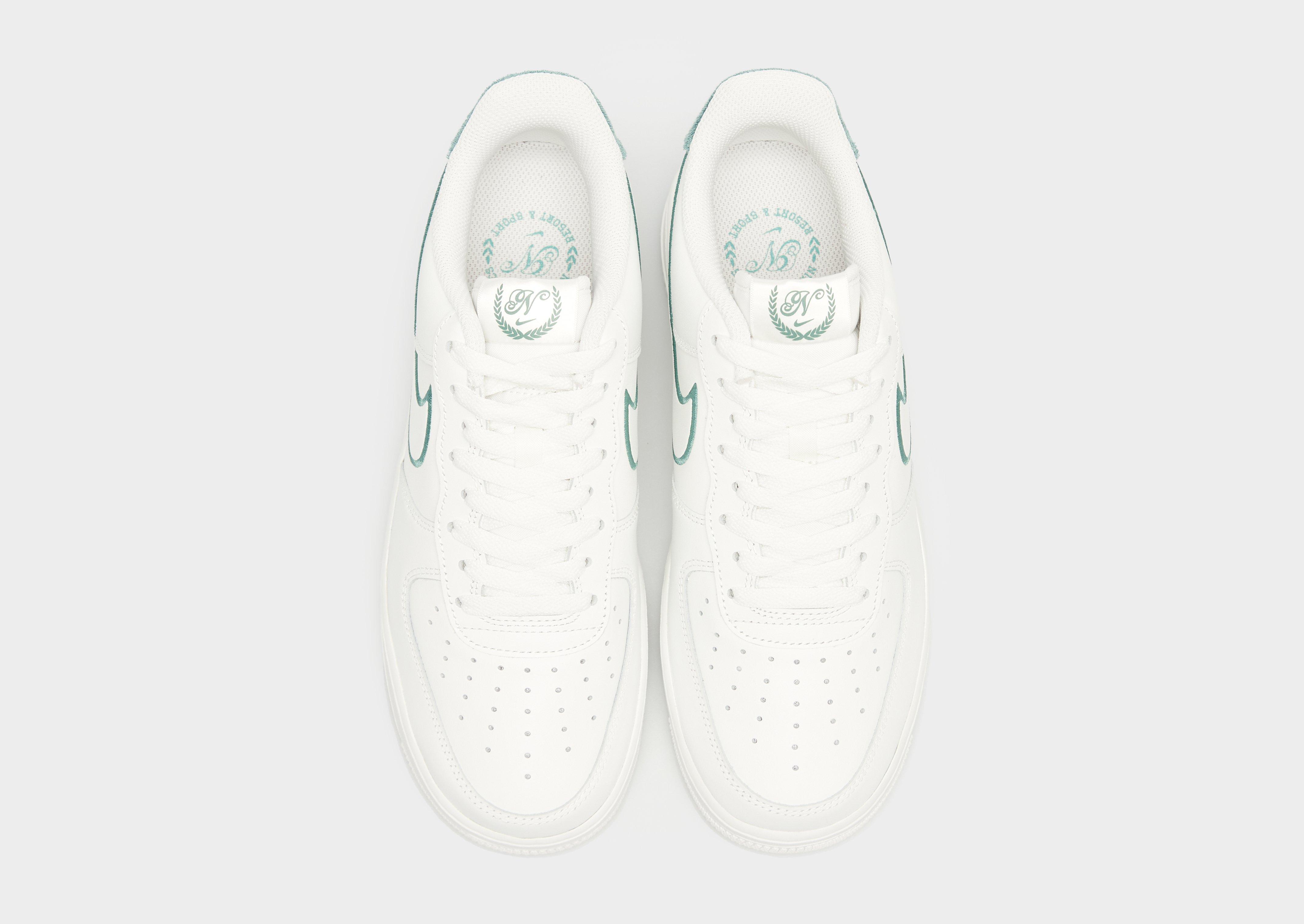 Мъжки маратонки NIKE AIR FORCE 1 '07 LV8  FN8349-100 Бежов