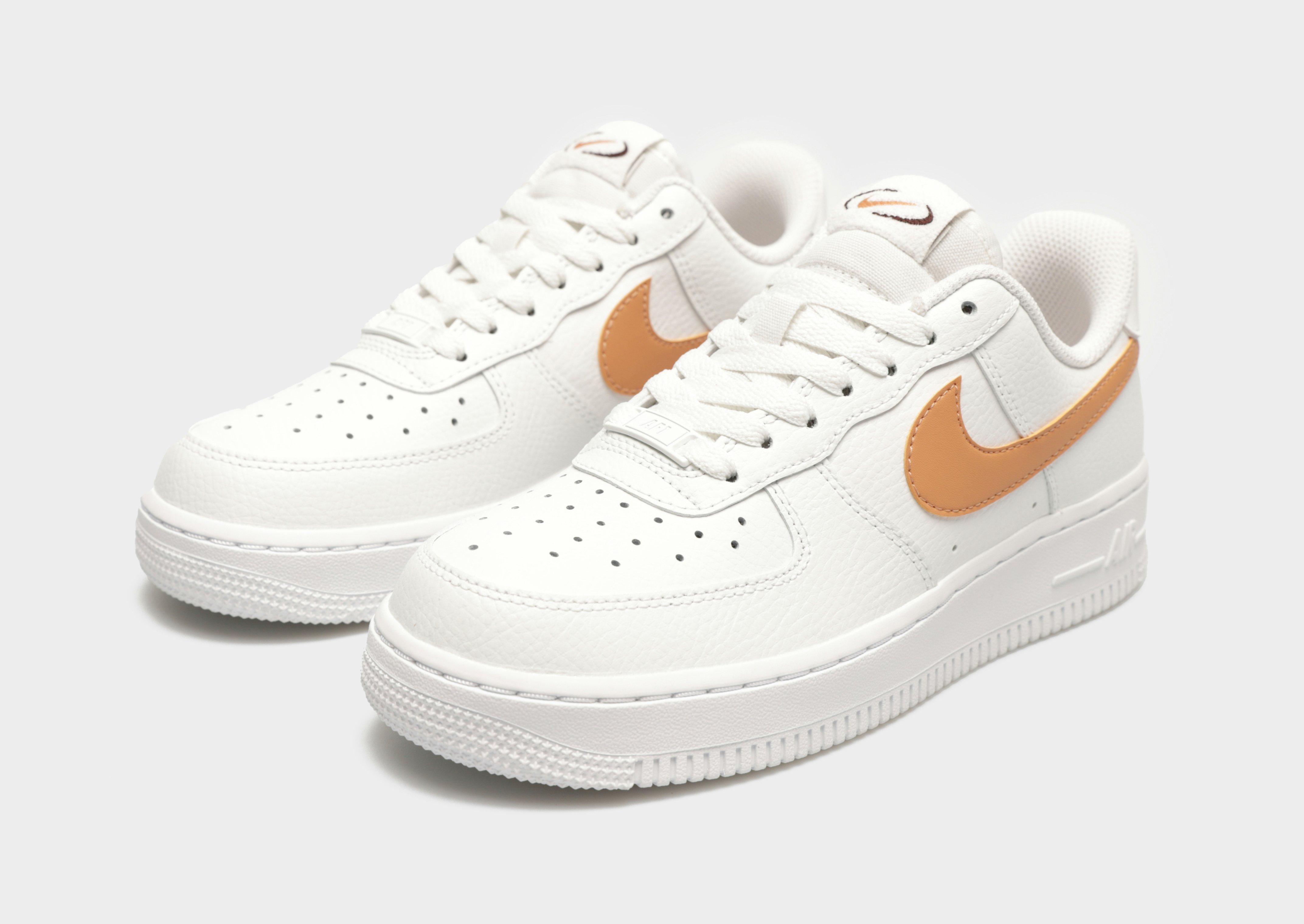 Дамски обувки NIKE WMNS AIR FORCE 1 '07 JDH1  FQ2742-101 Бежов