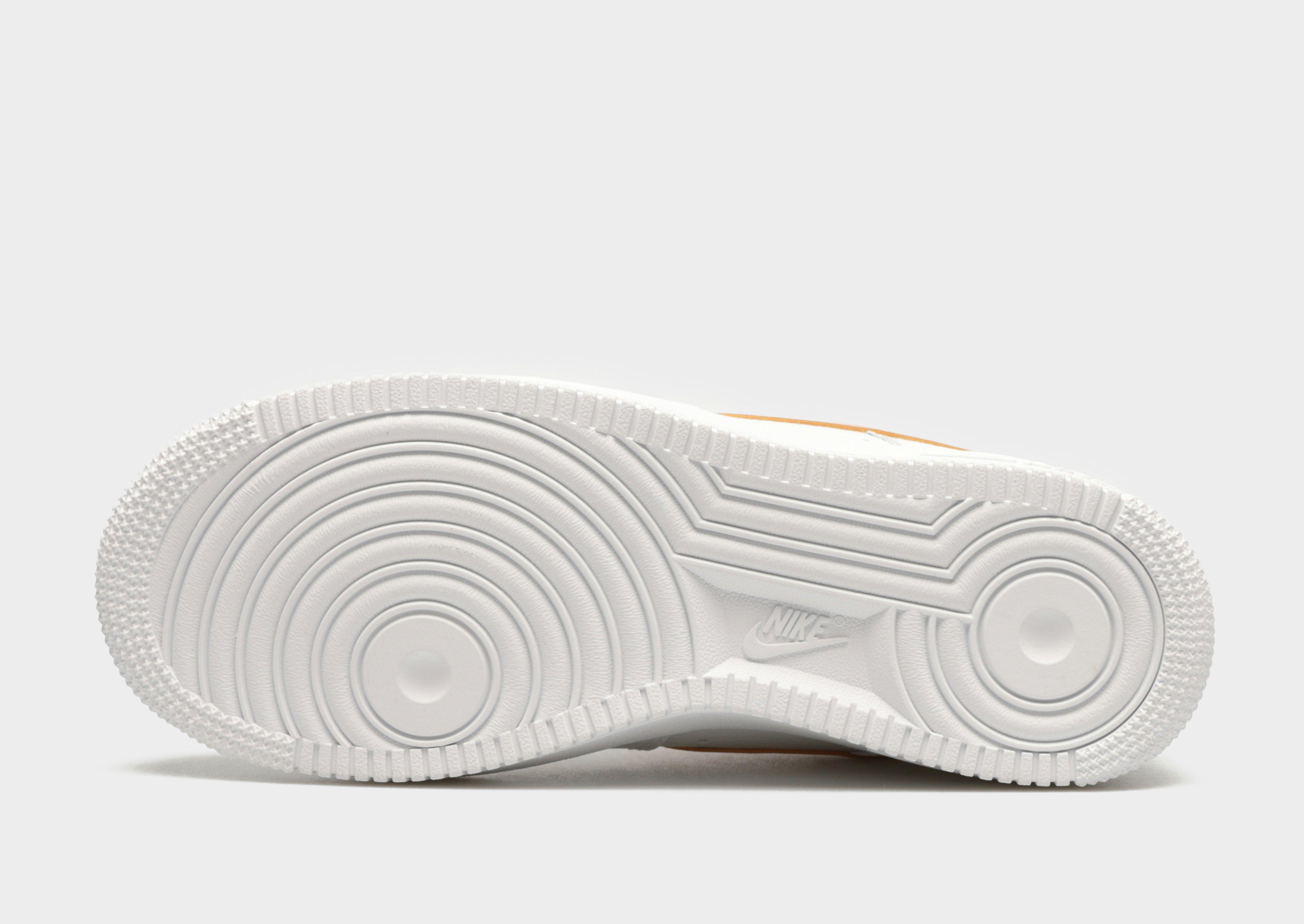 Дамски обувки NIKE WMNS AIR FORCE 1 '07 JDH1  FQ2742-101 Бежов