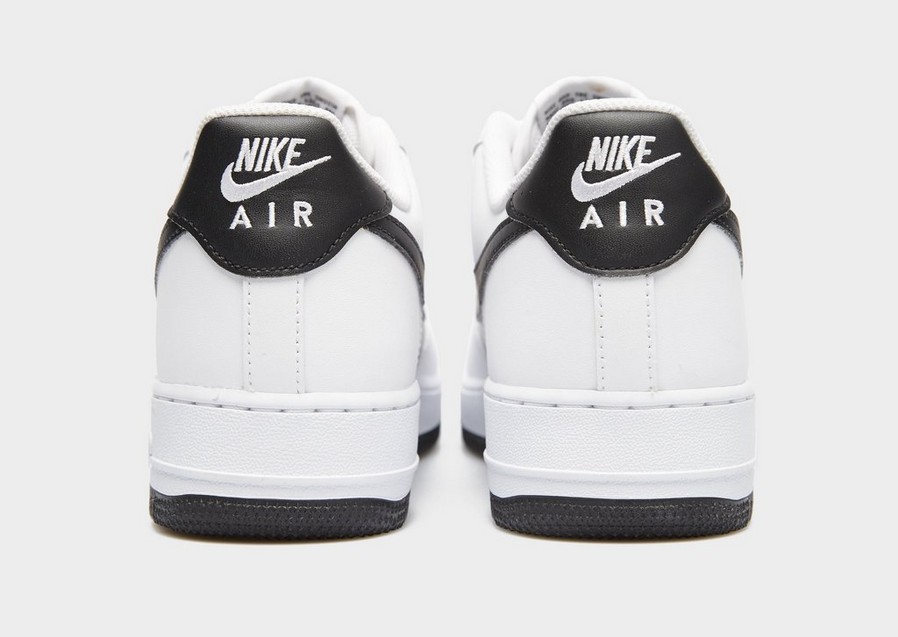 Pánske tenisky NIKE AIR FORCE 1 '07  FQ4296-101 Biela