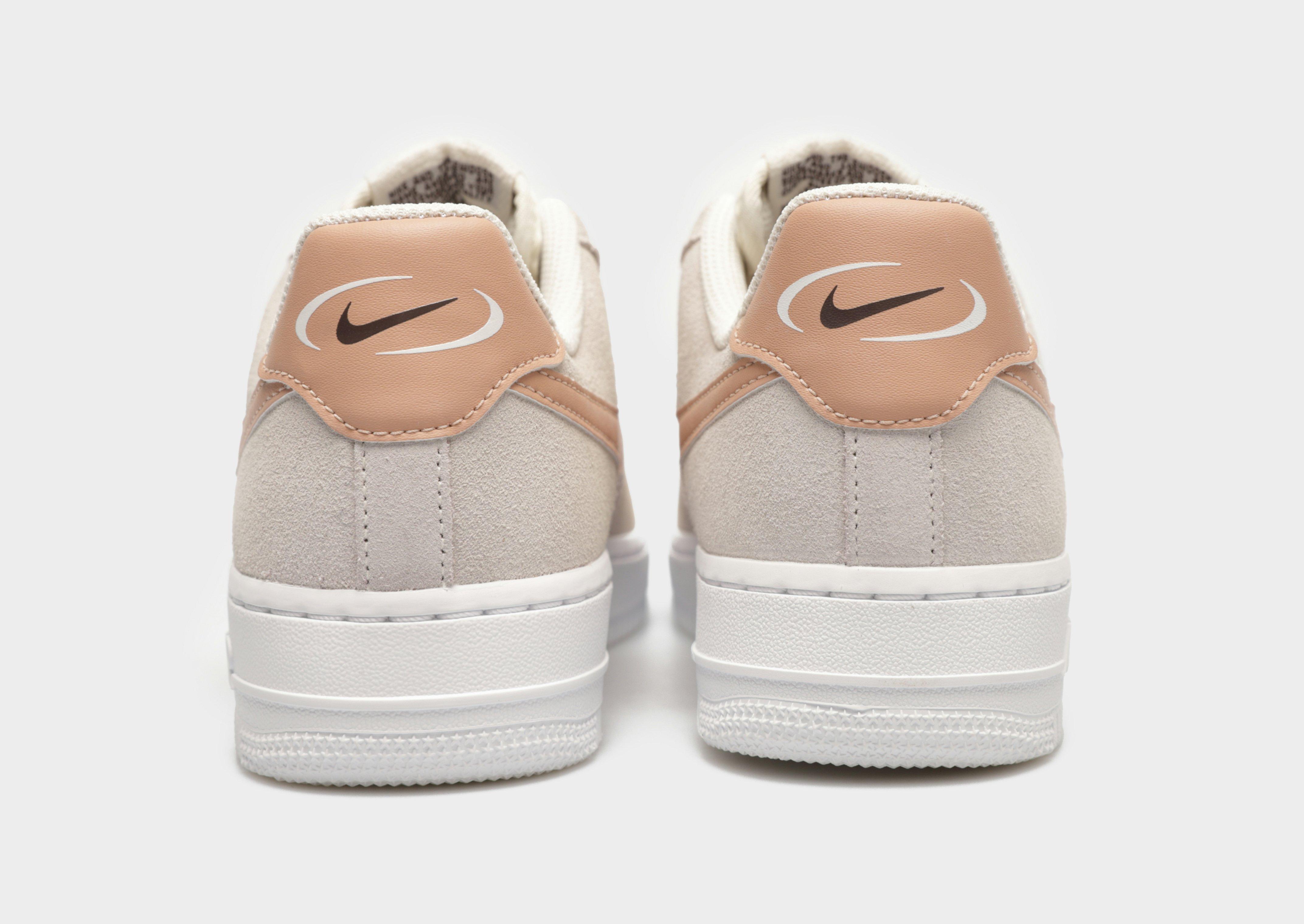 Kedai moterims NIKE WMNS AIR FORCE 1 '07 JDH  FQ7779-100 Rusva