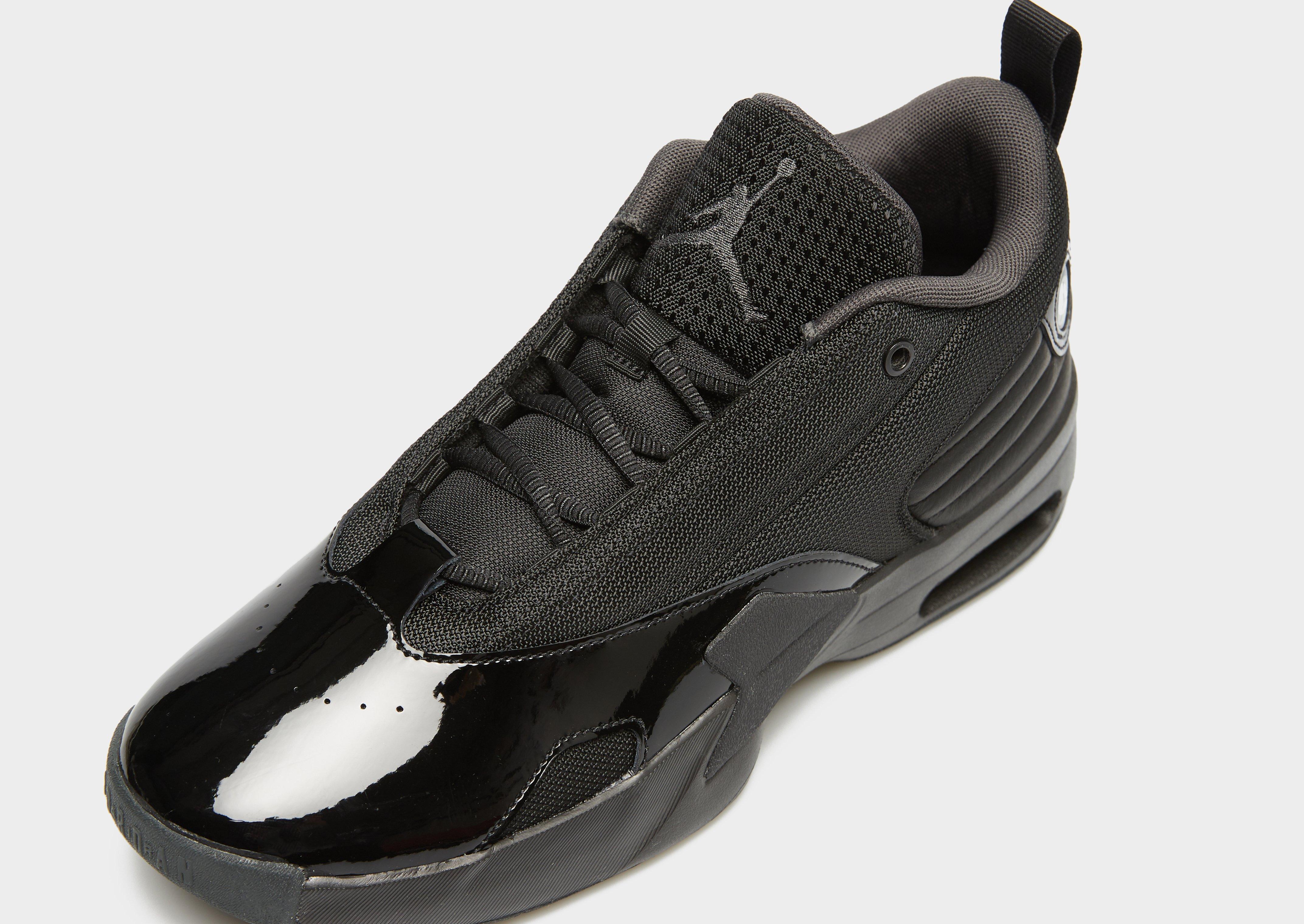 Чоловічі кросівки JORDAN MAX AURA 6 FQ8298-001 Чорний