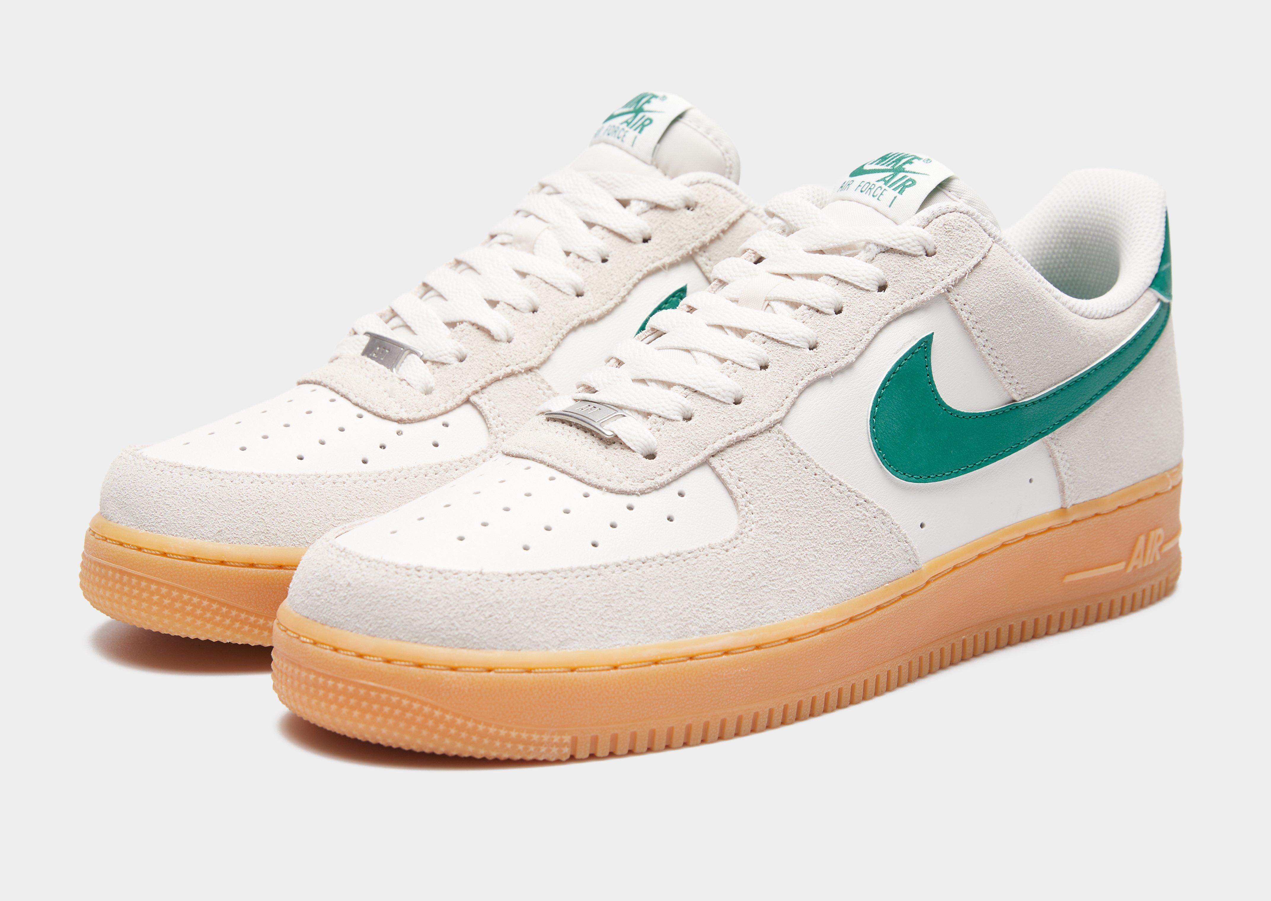 Buty sneakersy męskie NIKE AIR FORCE 1 '07 LV8  FQ8714-001 Beżowy