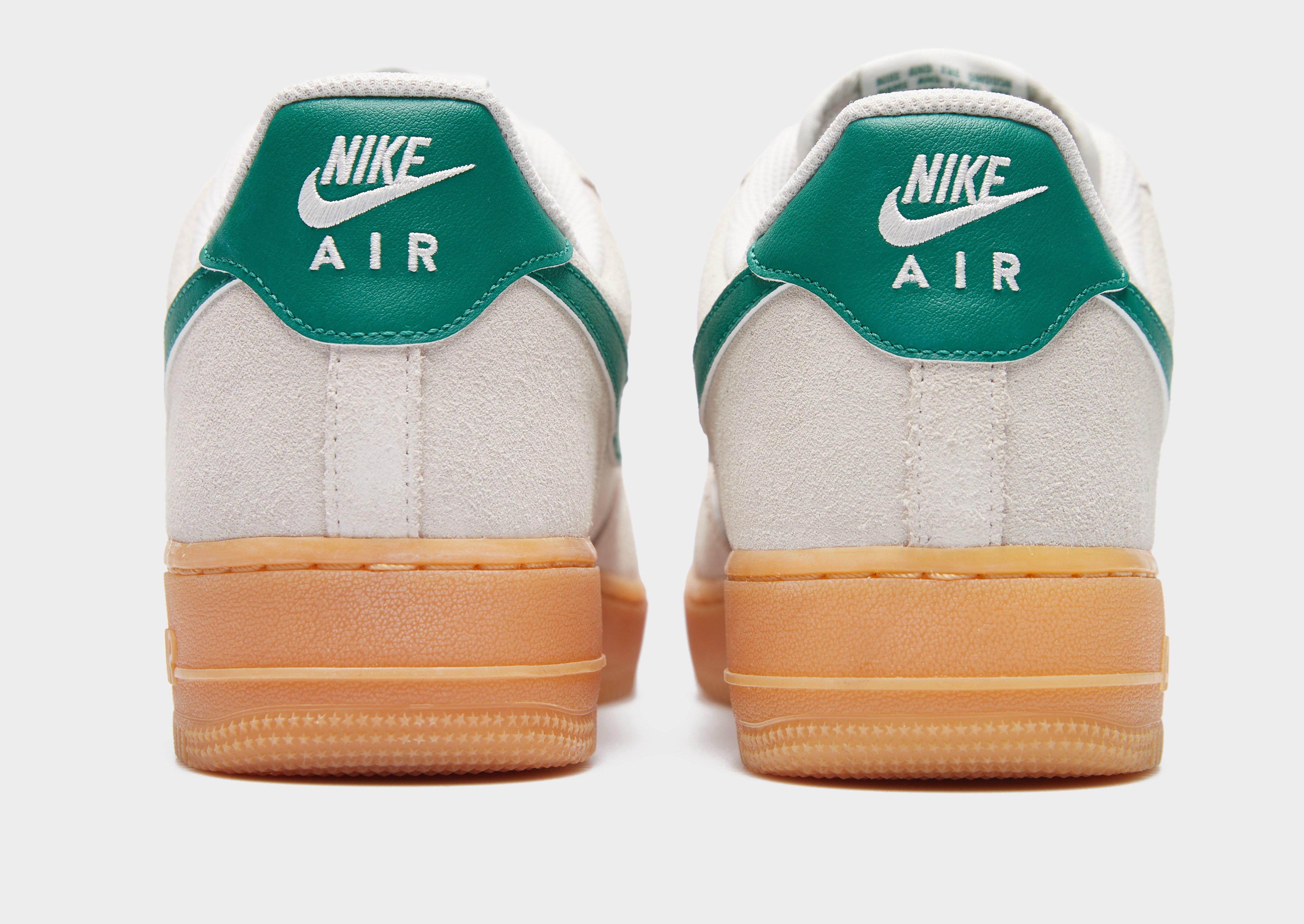 Buty sneakersy męskie NIKE AIR FORCE 1 '07 LV8  FQ8714-001 Beżowy