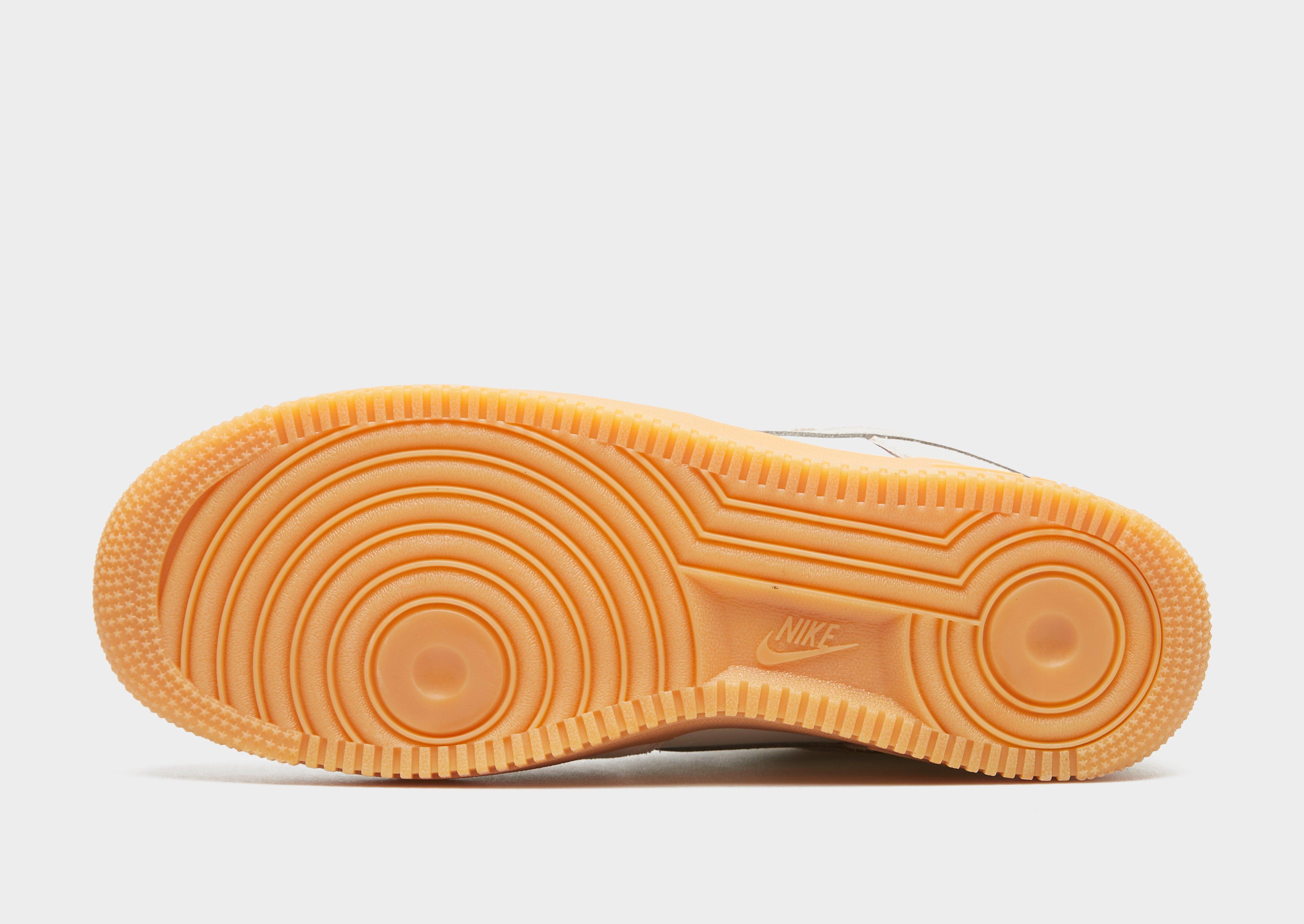 Мъжки маратонки NIKE AIR FORCE 1 '07 LV8  FQ8714-002 Бежов