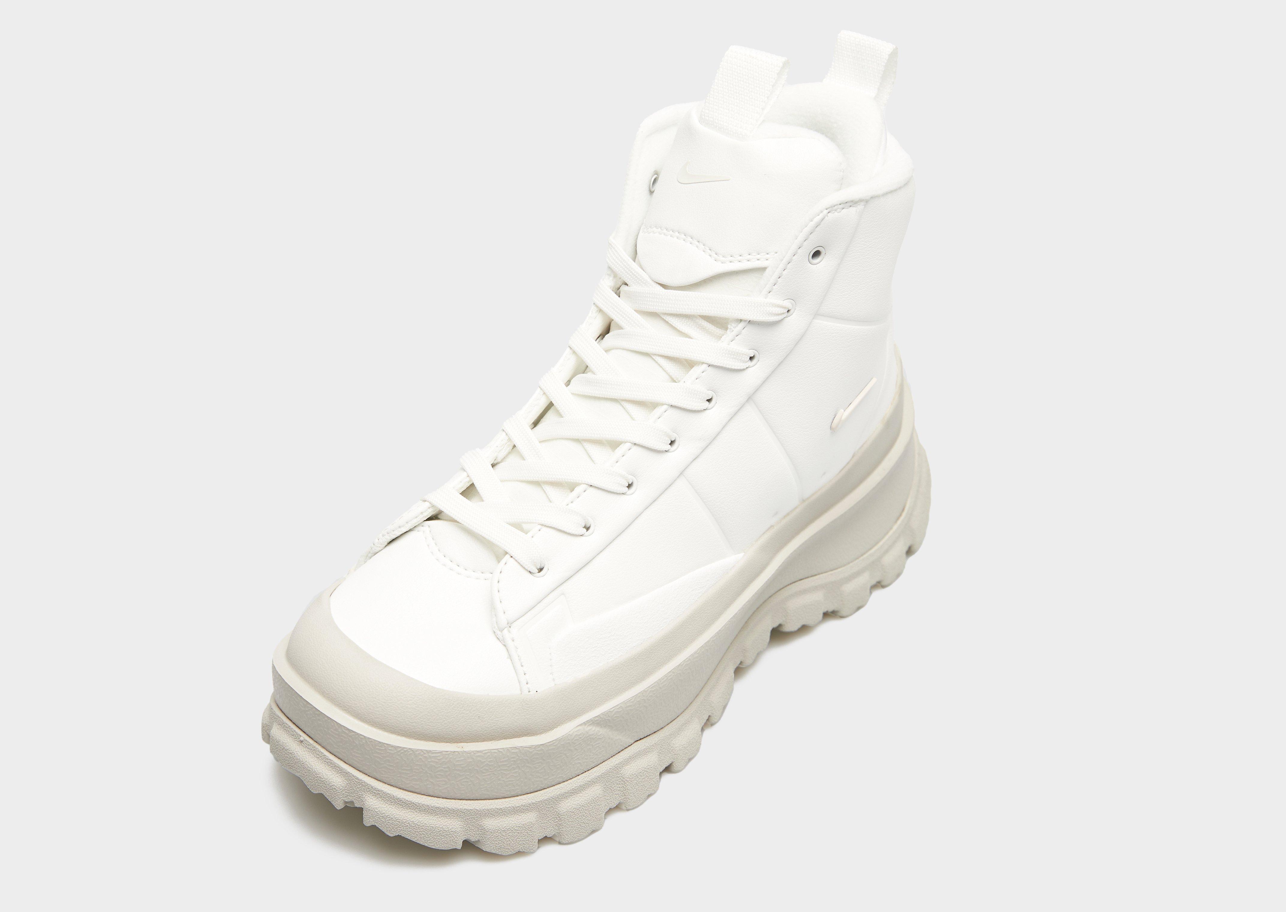 Adidași de damă NIKE W NIKE BLAZER ROAM MID FQ9065-100 Alb