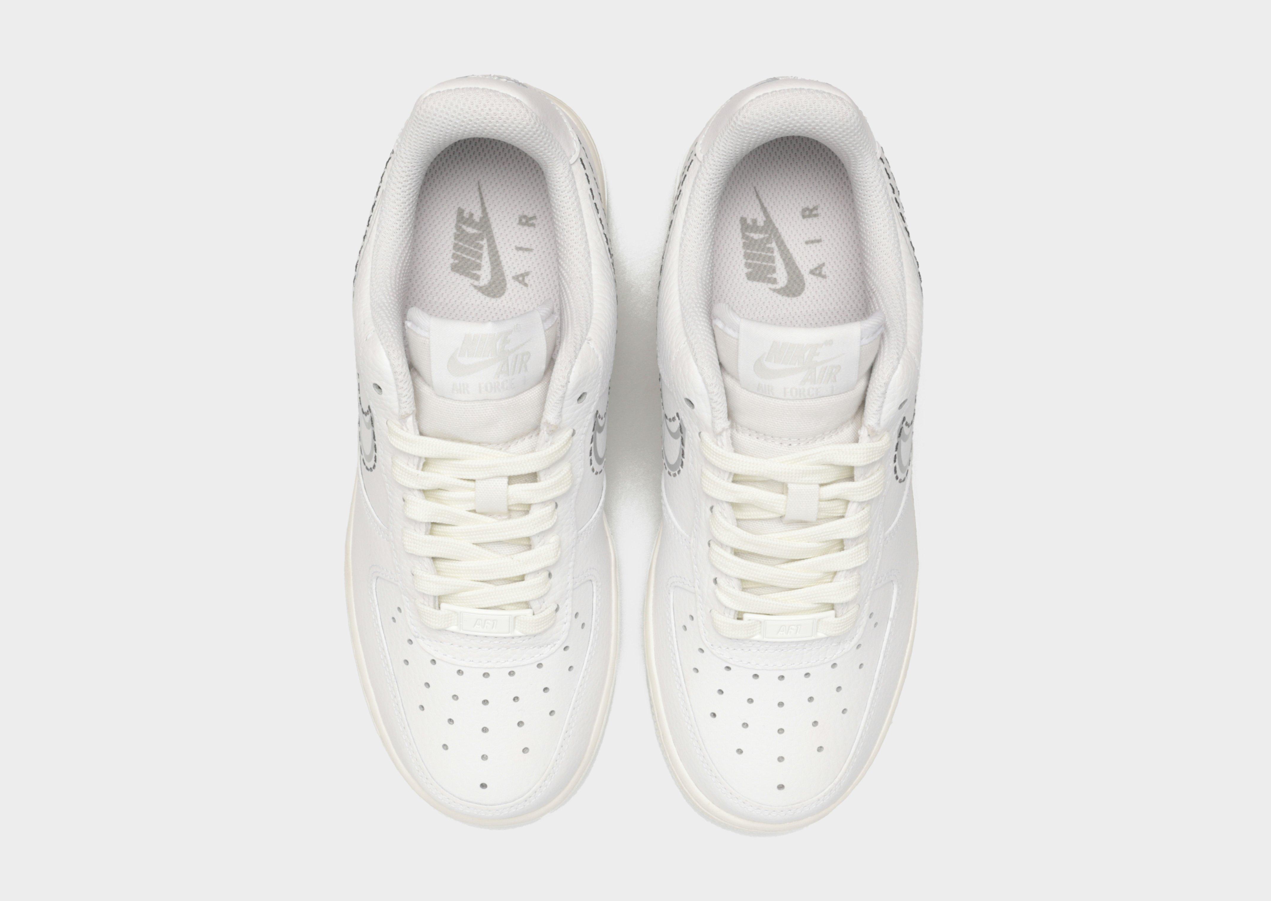 Kedai moterims NIKE AIR FORCE 1 '07 MDZ FV0951-100 Balta