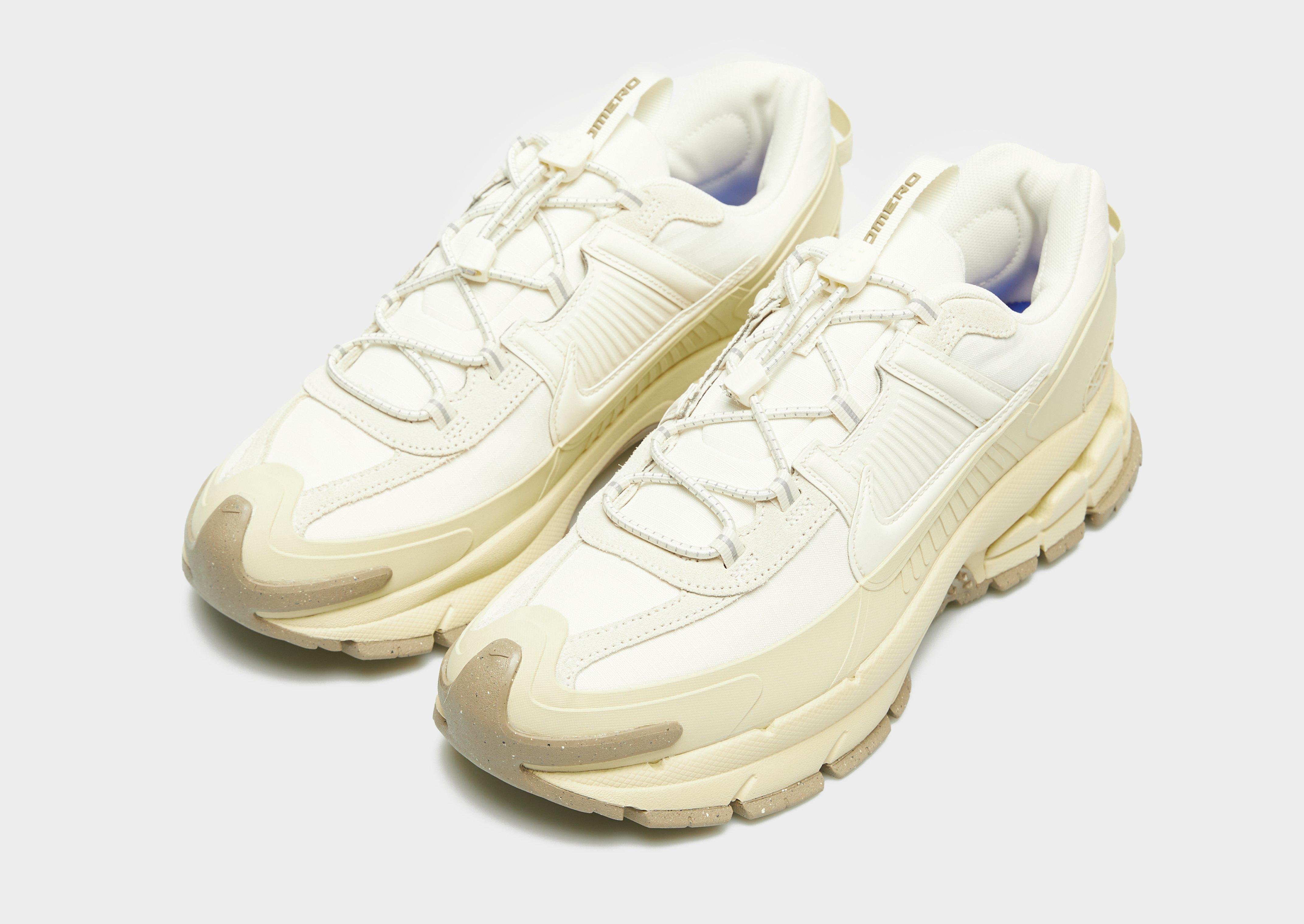 Мъжки маратонки NIKE ZOOM VOMERO ROAM FV2295-101 Бежов