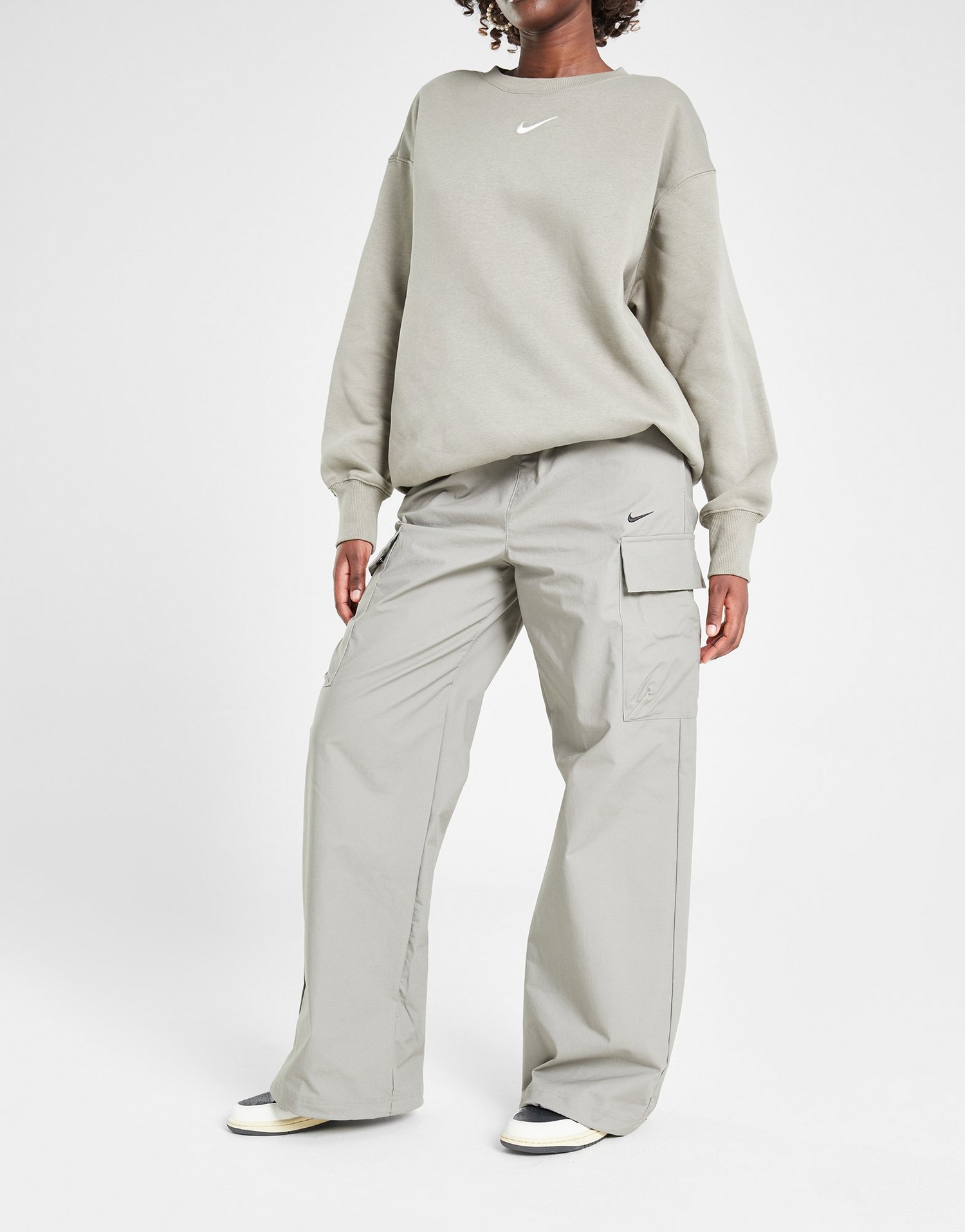 Nike Spodnie W Nsw Esstl Wvn Mr Std Crgo Pt