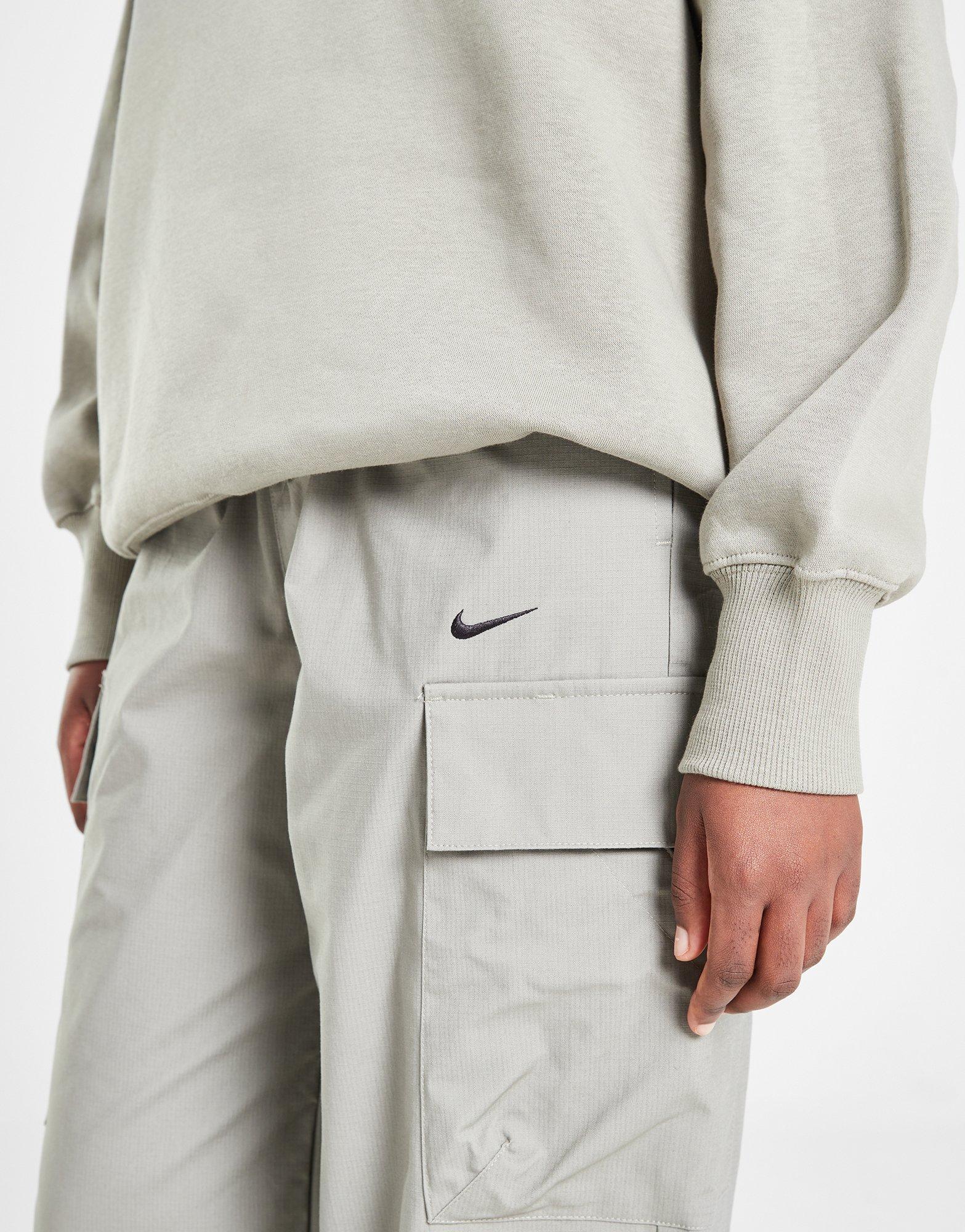 NIKE SPODNIE W NSW ESSTL WVN MR STD CRGO PT FV7643-320 Khaki