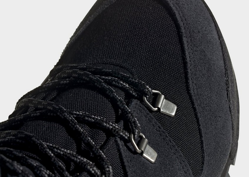 adidas Terrex Snowpitch