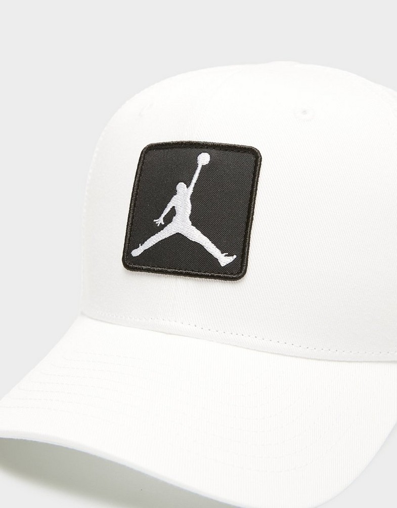 Dámska čiapka JORDAN ČIAPKA U J RISE CAP S CB TRKR JM PTCH FZ0774-100 Biela