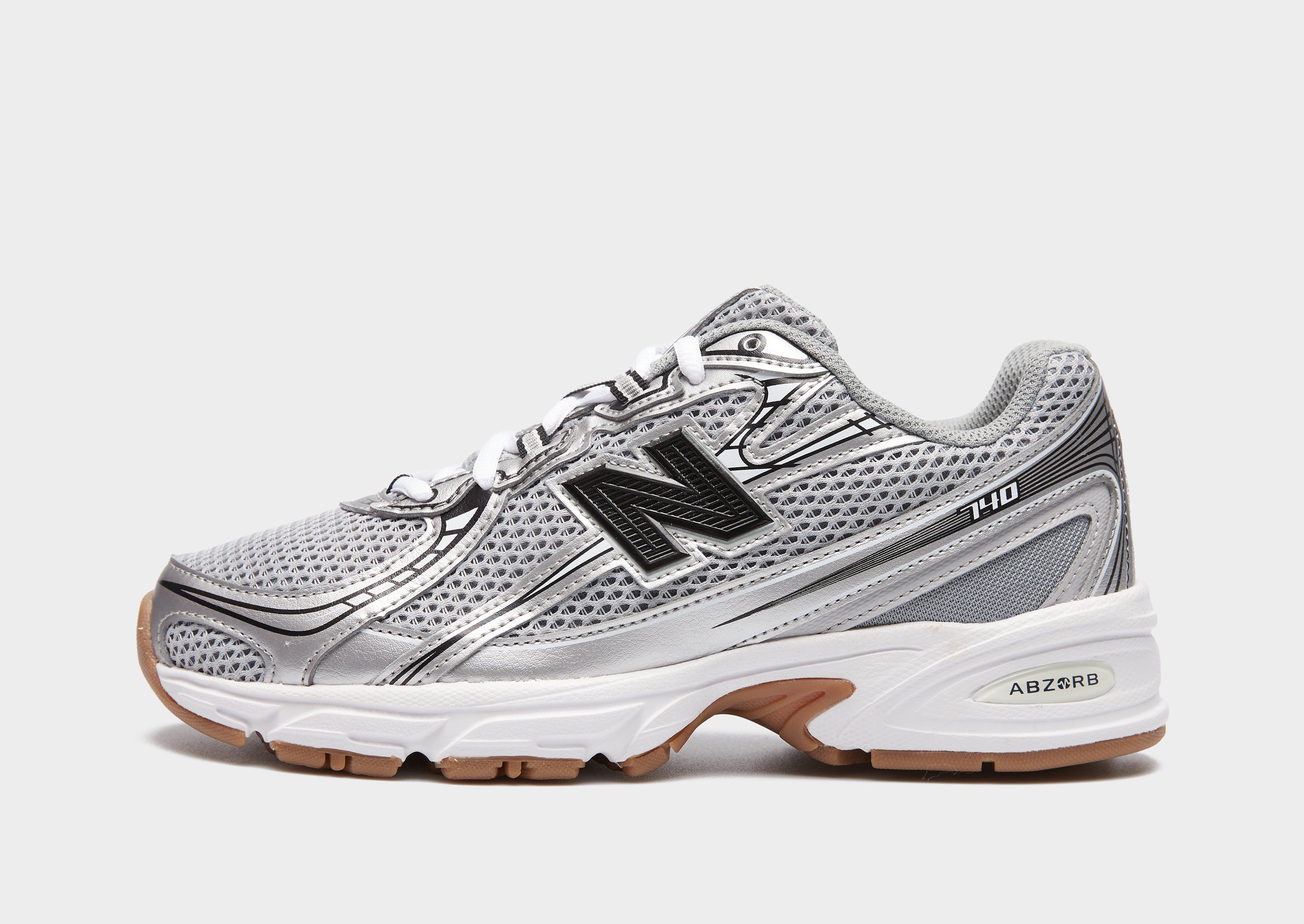New Balance 740