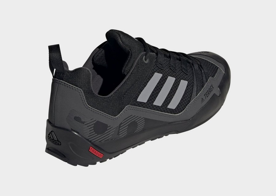 Buty zimowe męskie ADIDAS TERREX SWIFT SOLO 2 GZ0331 Czarny