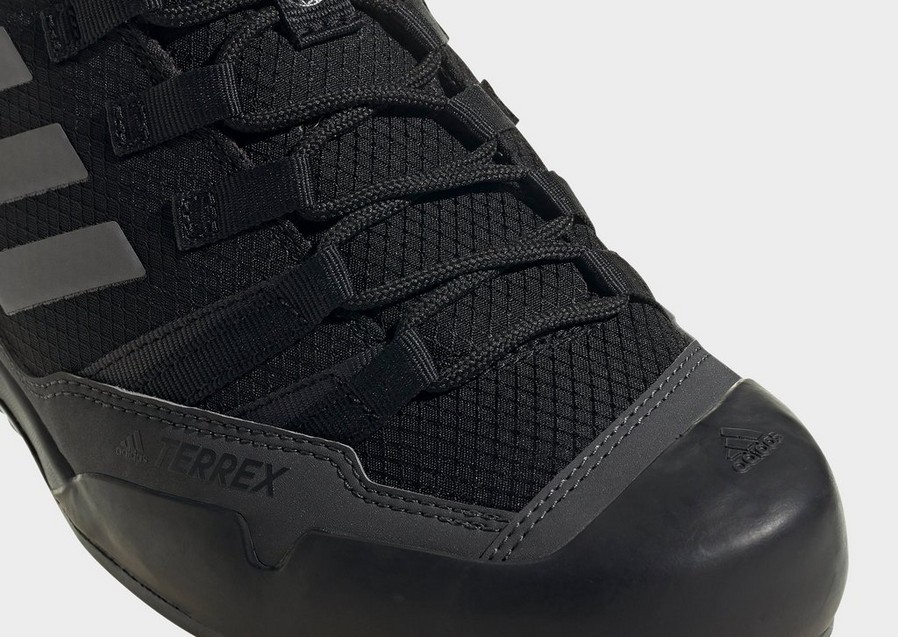 Buty zimowe męskie ADIDAS TERREX SWIFT SOLO 2 GZ0331 Czarny
