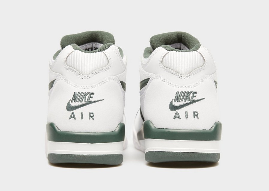 Kedai vaikams NIKE AIR FLIGHT 89 HF0406-104 Balta