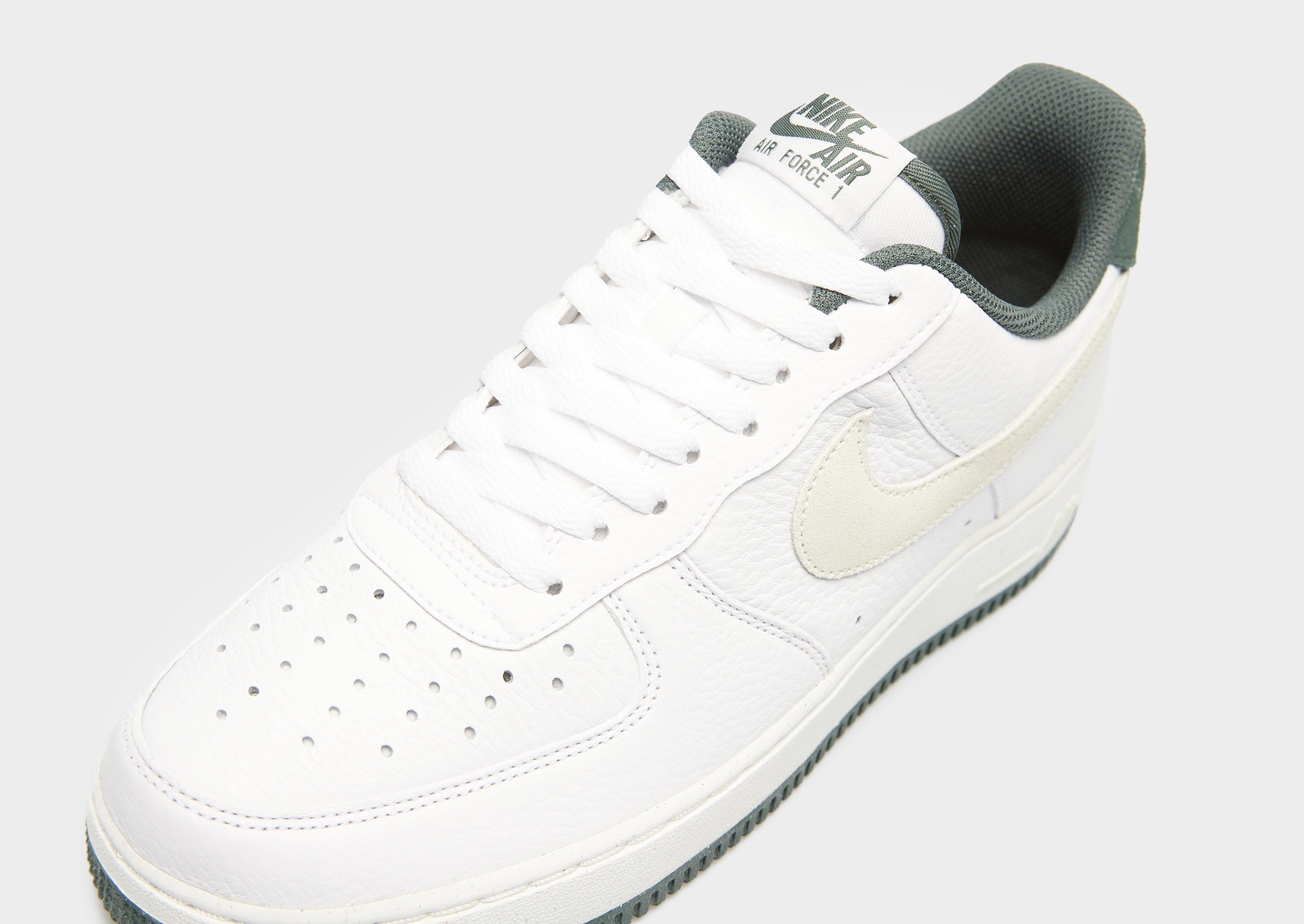 Мъжки маратонки NIKE AIR FORCE 1 '07 LV8  HF1939-100 Бял