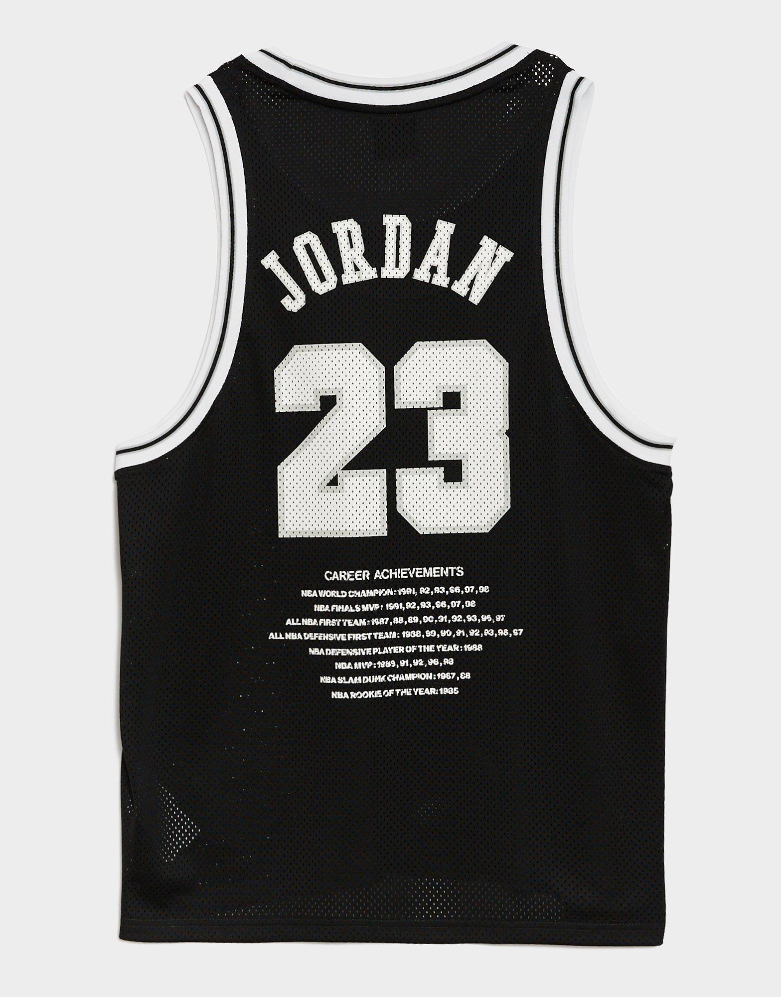 Vyriški marškinėliai be rankovių JORDAN MARŠKINĖLIAI M J ESS SUMMER JERSEY HF9375-010 Juoda