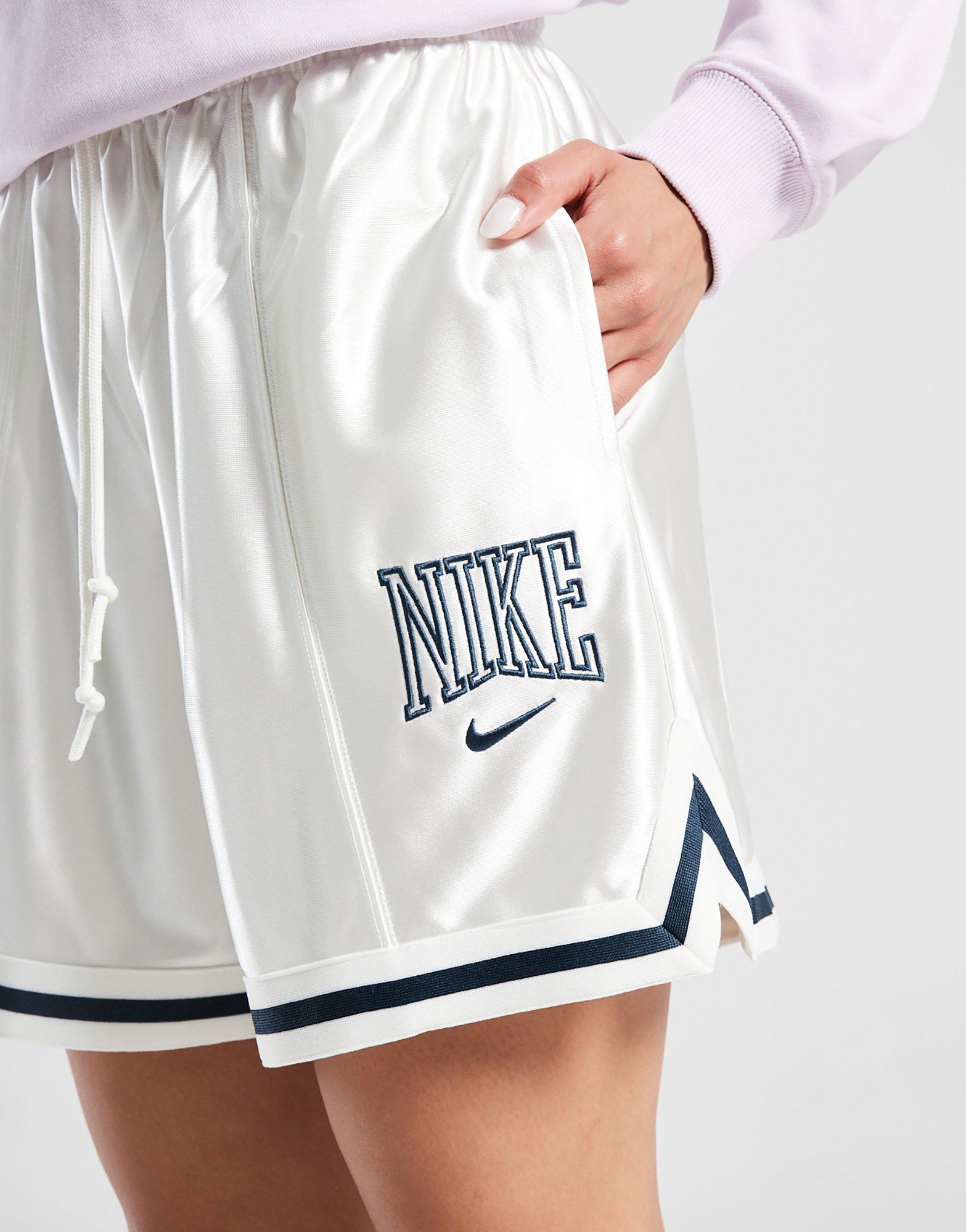 Жіночі шорти NIKE ШОРТИ W NSW STREET 6" SATIN GX SHRT HJ0163-133 Кремовий