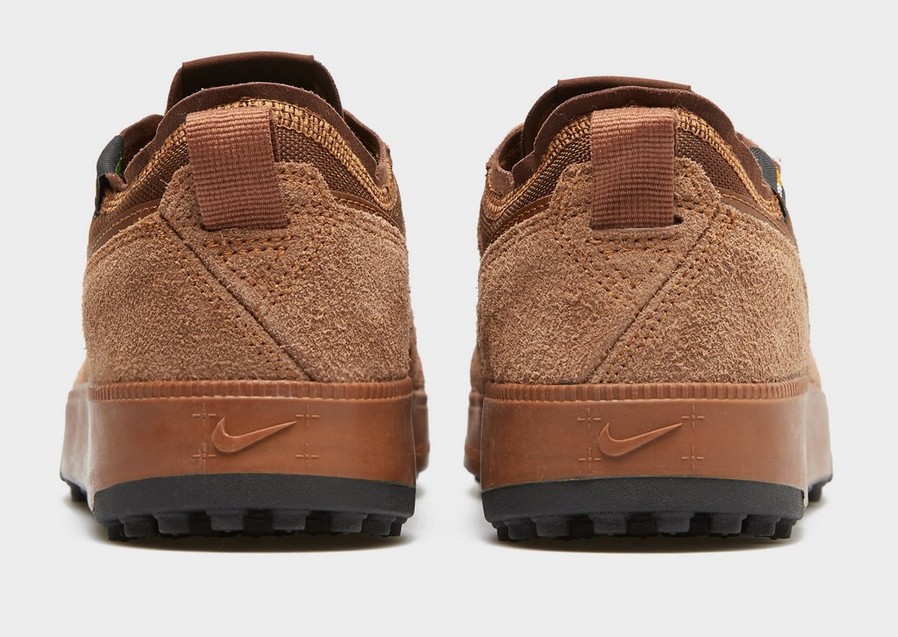 Мъжки трекинг обувки NIKE C1TY PRM HJ4316-202 Кафяв