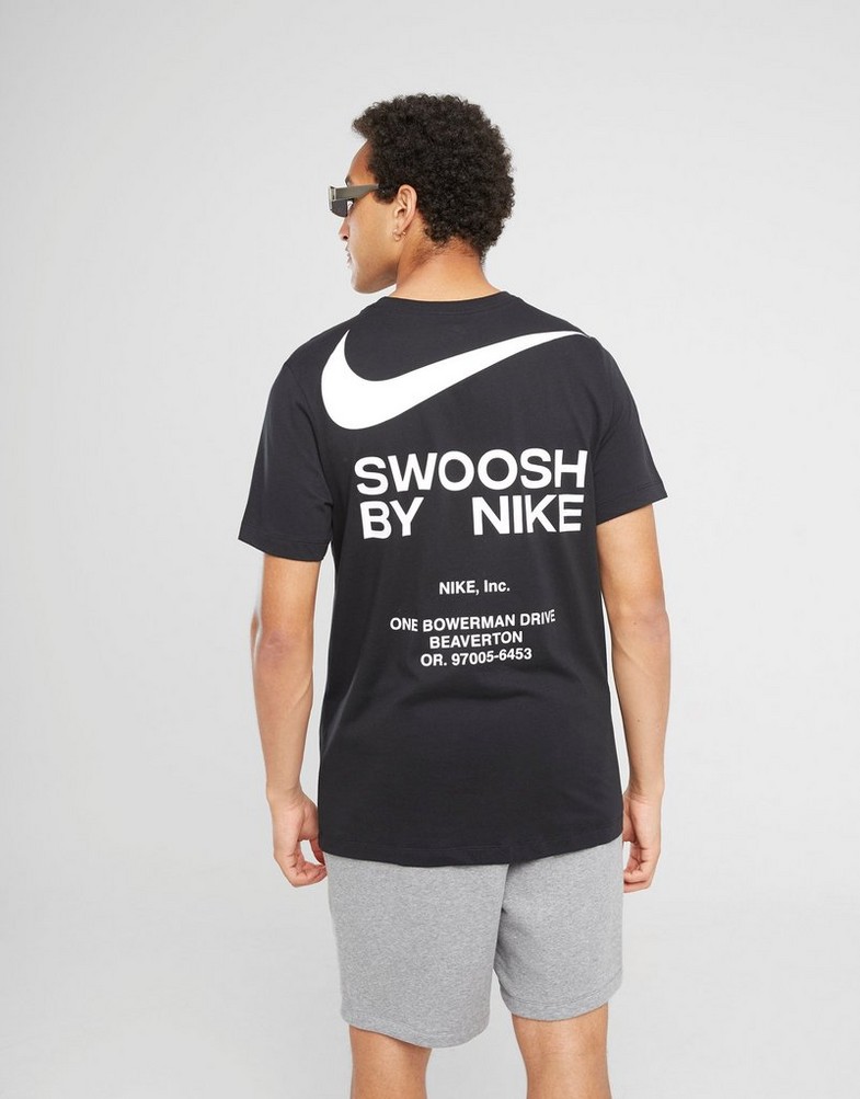 Мъжка тениска NIKE ТЕНИСКА SWOOSH TEE BLK TEE