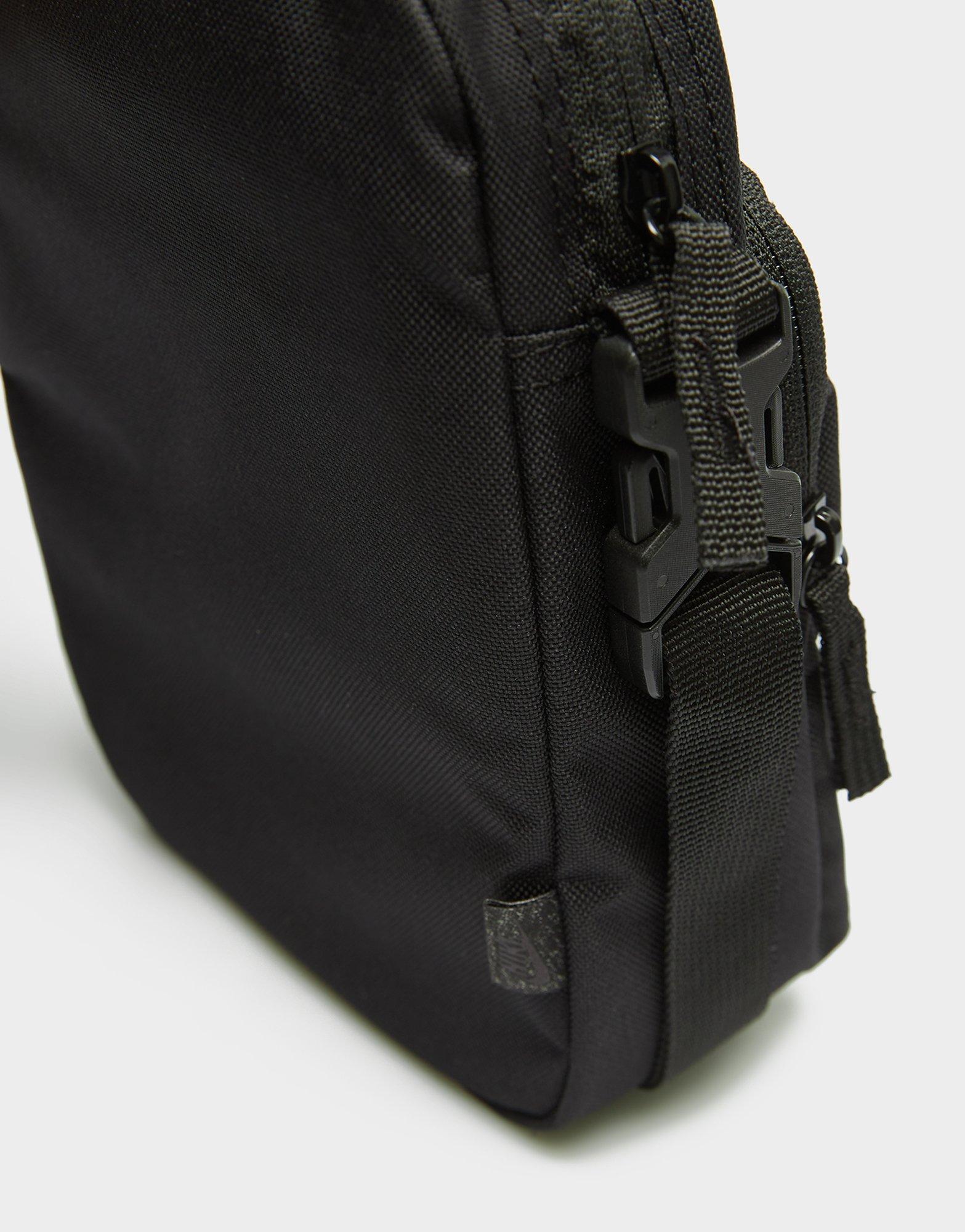 Дамски сак NIKE ЧАНТА NK HERITGE CRSSBDY-AIRMAX SP25 HJ8352-010 Черен