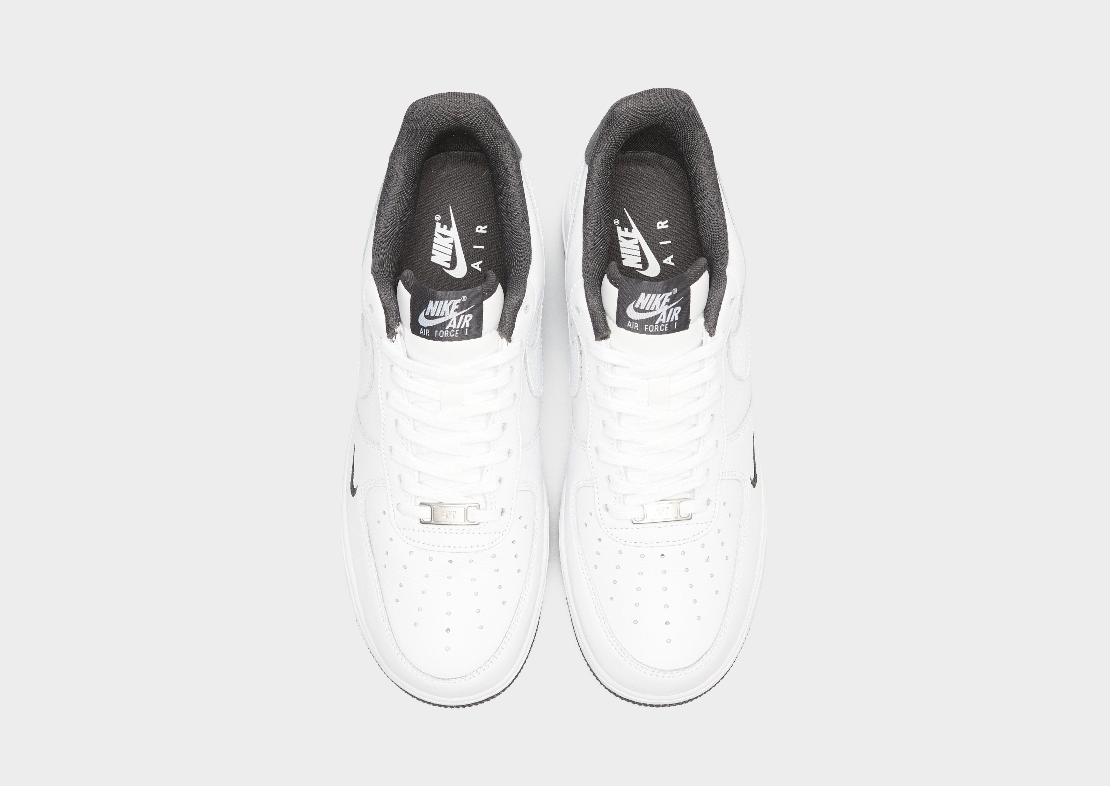 Мъжки маратонки NIKE AIR FORCE 1 '07 LV8  HM9483-101 Бял