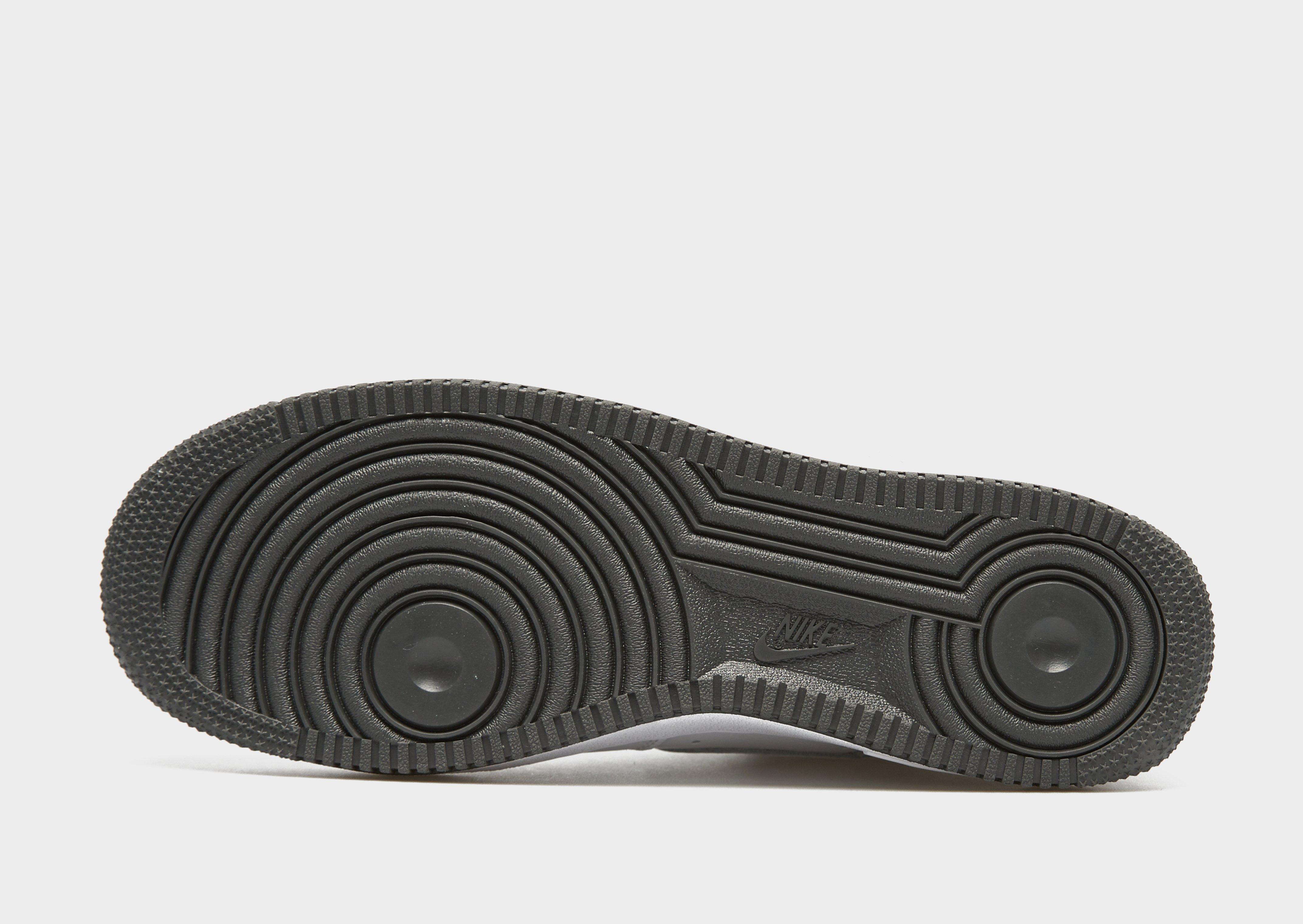 Мъжки маратонки NIKE AIR FORCE 1 '07 LV8  HM9483-101 Бял