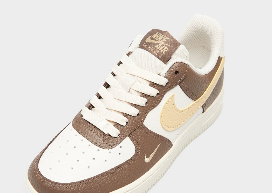Жіночі кросівки NIKE W AIR FORCE 1 '07 JD HM9656-001 Бежевий