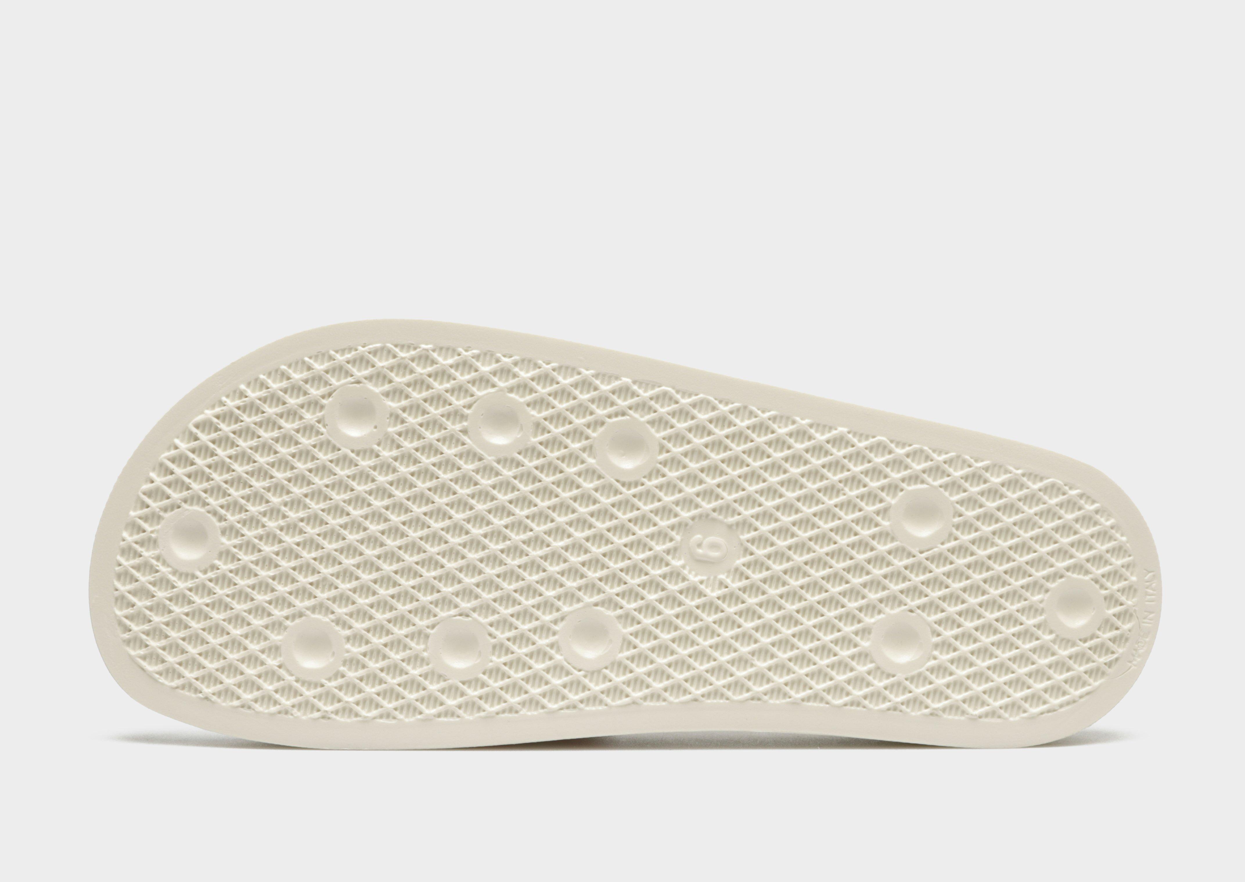 Női papucsok és flip-flopok ADIDAS ADILETTE W HP2805 Bézs