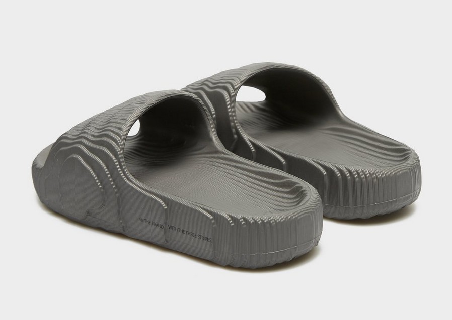 Жіночі шльопанці ADIDAS ADILETTE 22 HP6522 Чорний