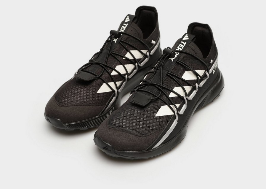 Pánske zimné topánky ADIDAS TERREX VOYAGER 21 HP8612 Čierna
