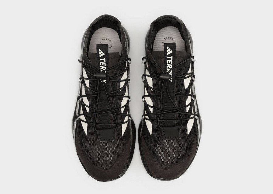 Pánske zimné topánky ADIDAS TERREX VOYAGER 21 HP8612 Čierna