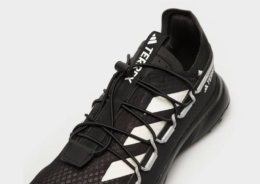 Pánske zimné topánky ADIDAS TERREX VOYAGER 21 HP8612 Čierna