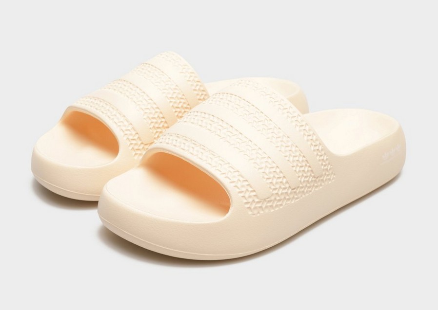 Női papucsok és flip-flopok ADILETTE AYOON W HP9572 Narancssárga