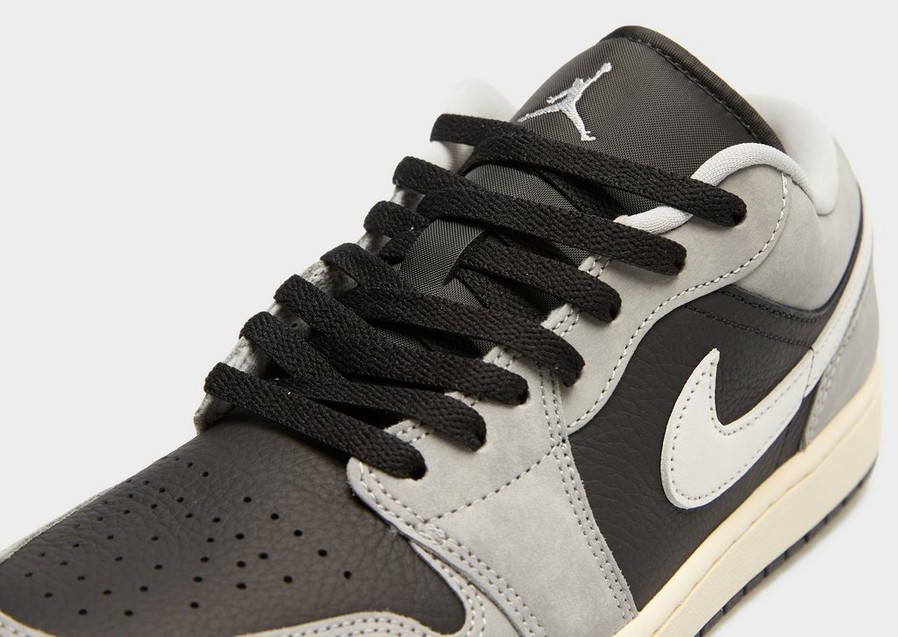 Kedai vyrams AIR JORDAN 1 LOW SE  HQ2010-012 Pilka