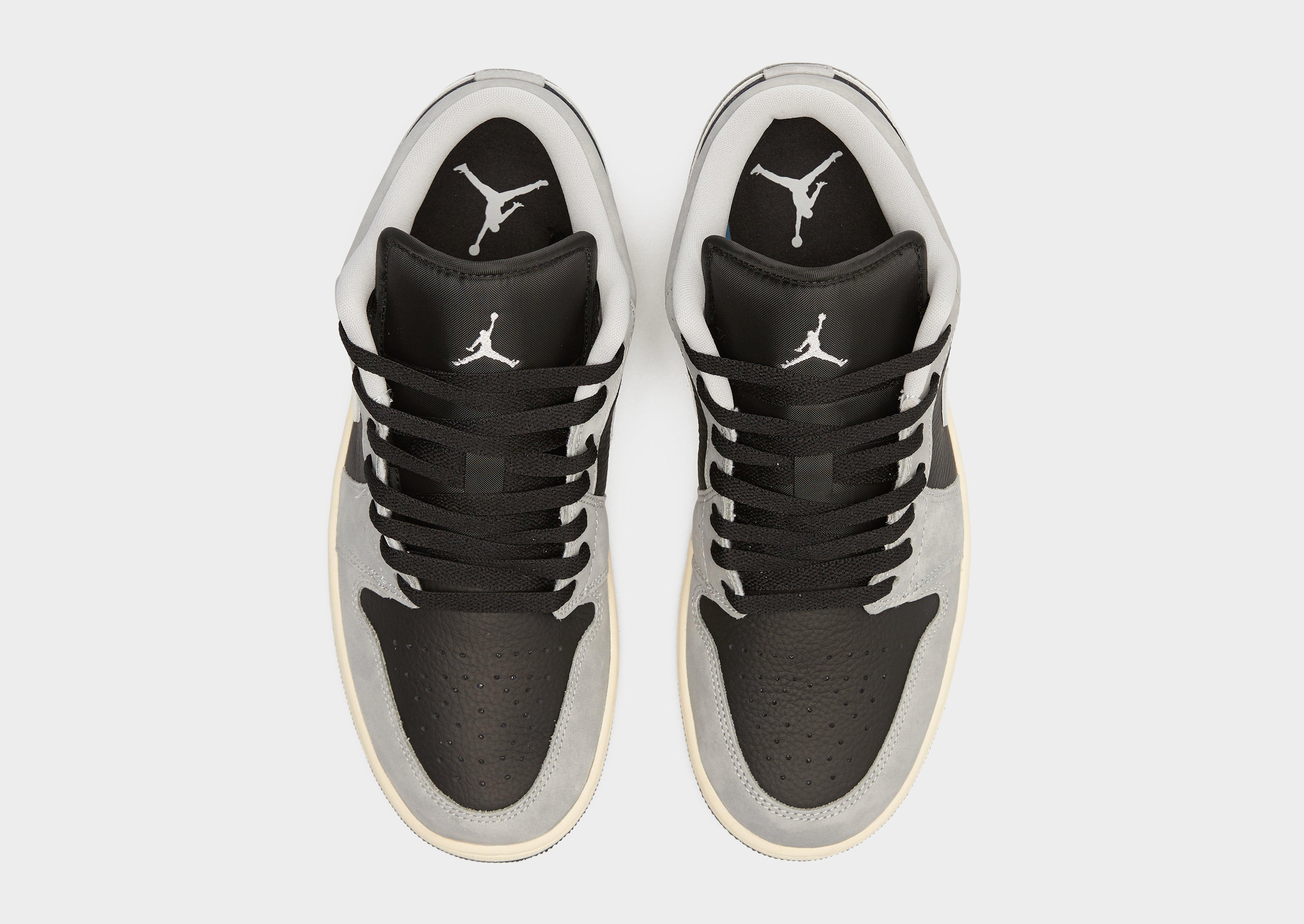 Чоловічі кросівки AIR JORDAN 1 LOW SE  HQ2010-012 Сірий