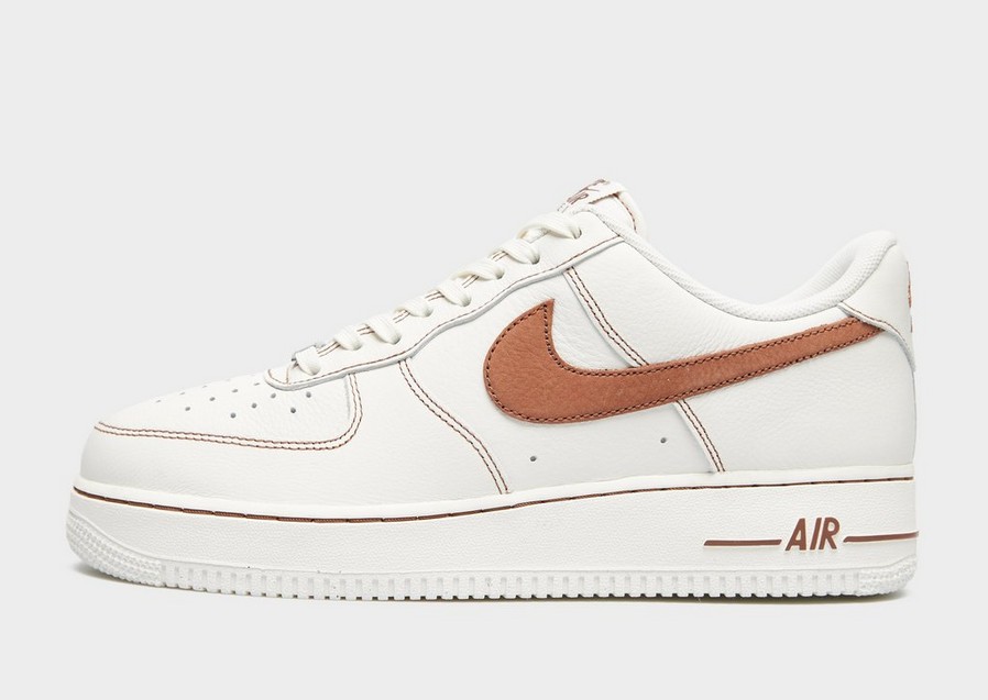Adidași pentru bărbați NIKE AIR FORCE 1 '07 LV8  HQ2037-101 Bej