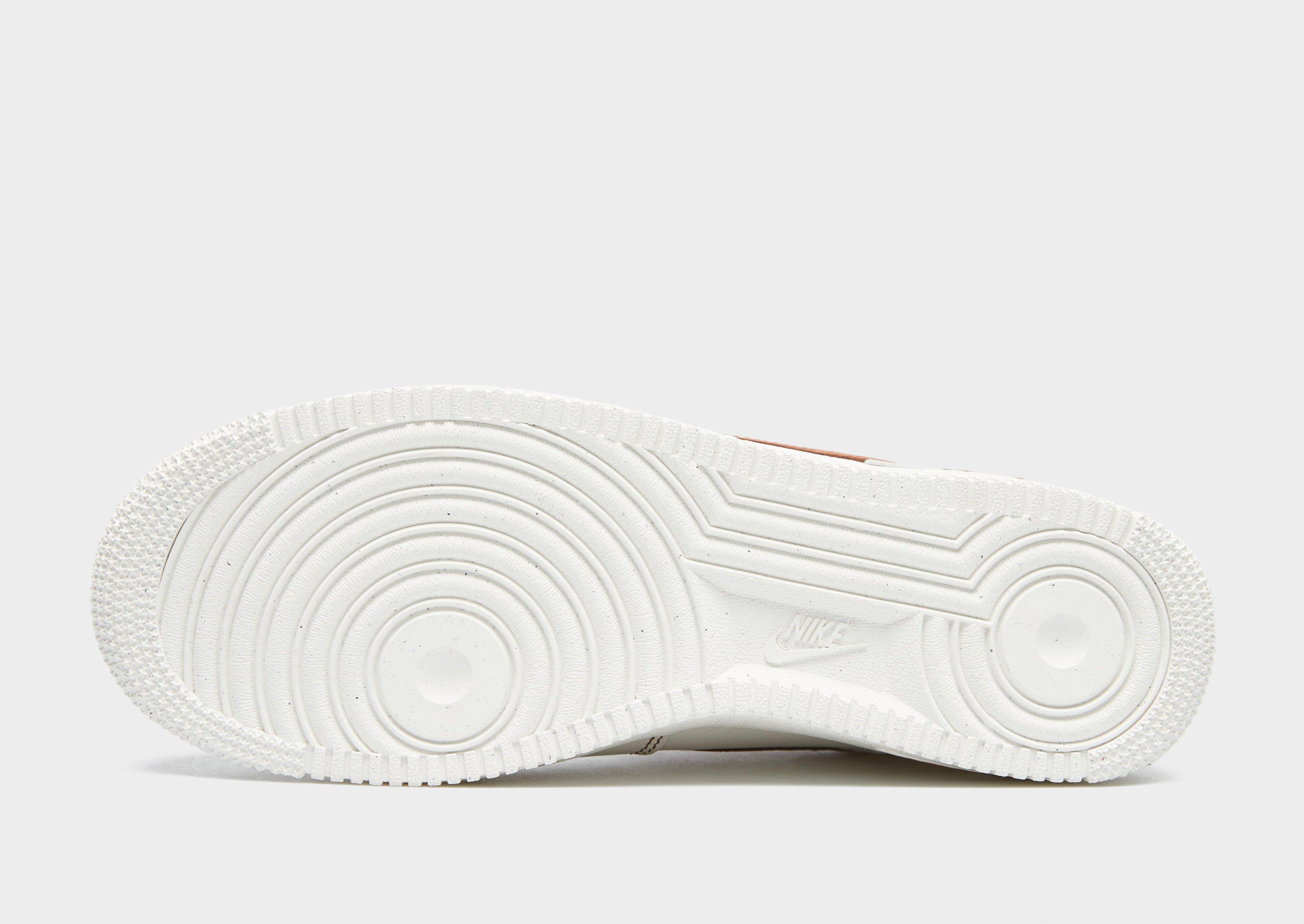 Kedai vyrams NIKE AIR FORCE 1 '07 LV8  HQ2037-101 Rusva