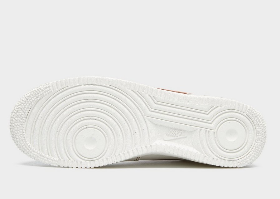 Adidași pentru bărbați NIKE AIR FORCE 1 '07 LV8  HQ2037-101 Bej