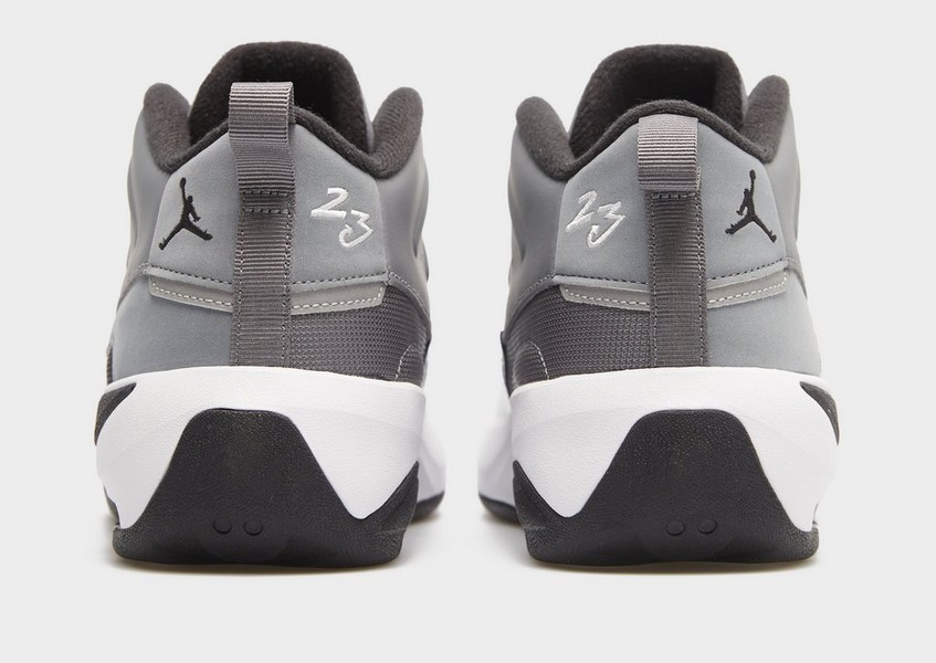 Jordan Max Aura 7 Bg