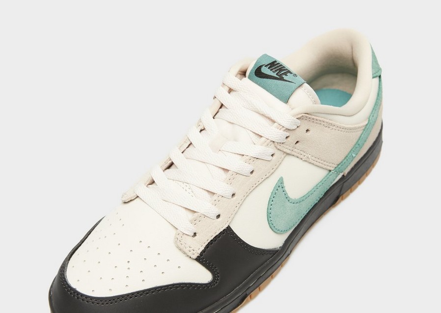 Чоловічі кросівки NIKE DUNK LOW  HQ3483-104 Сірий
