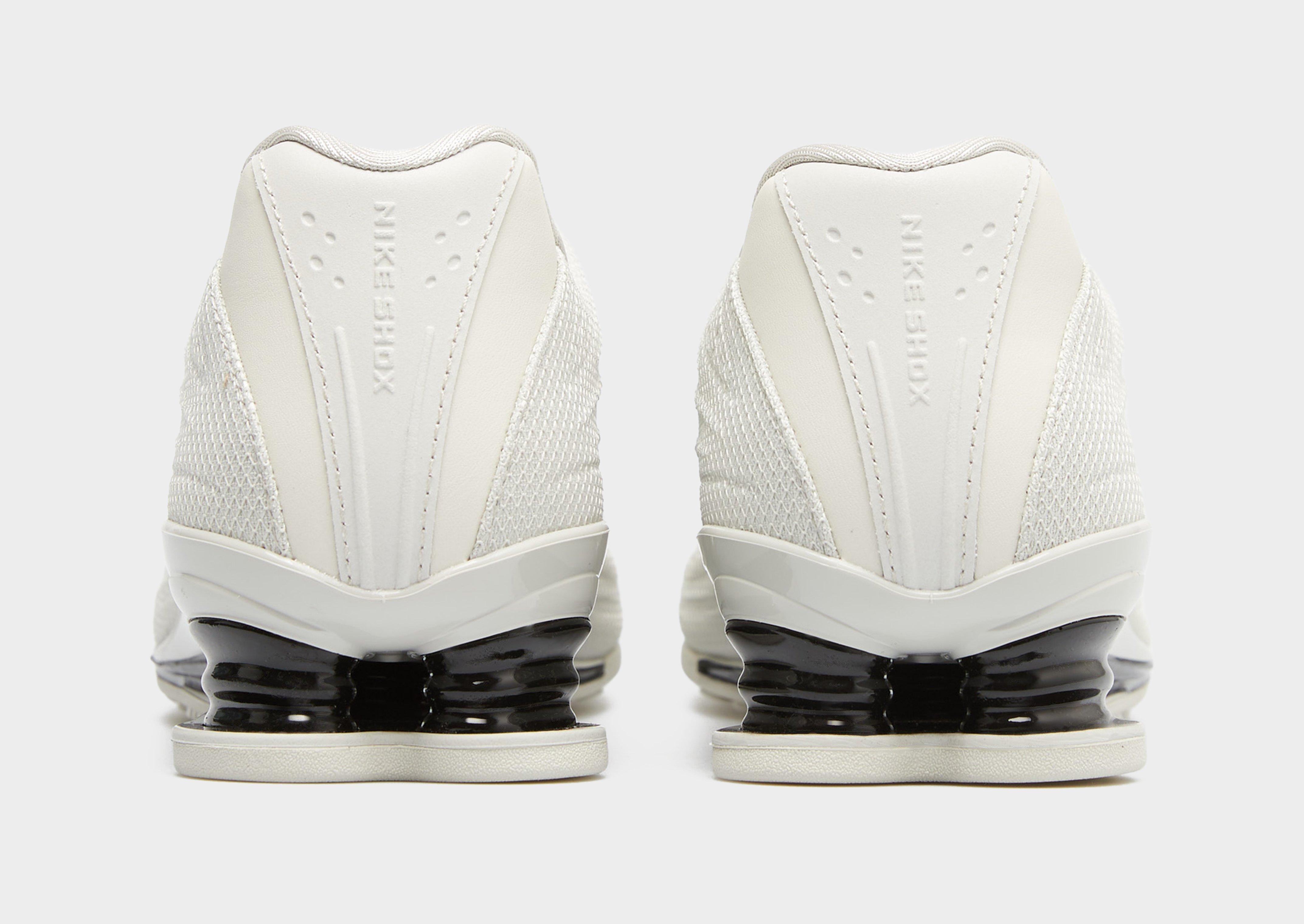 Buty sneakersy damskie NIKE W SHOX Z HQ7540-004 Beżowy