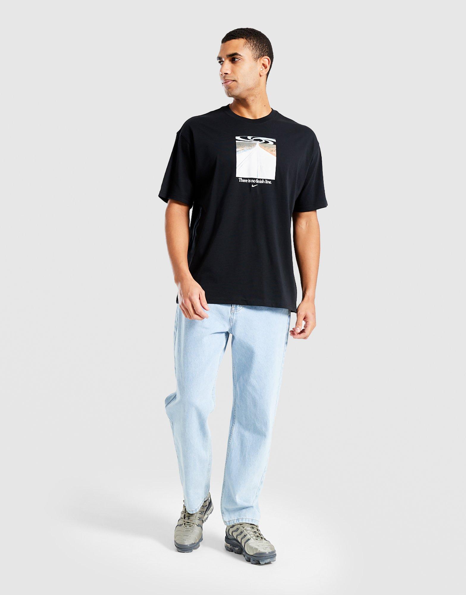 Férfi póló NIKE PÓLÓ U NSW TEE M90 OC OPEN HQ9268-010 Fekete