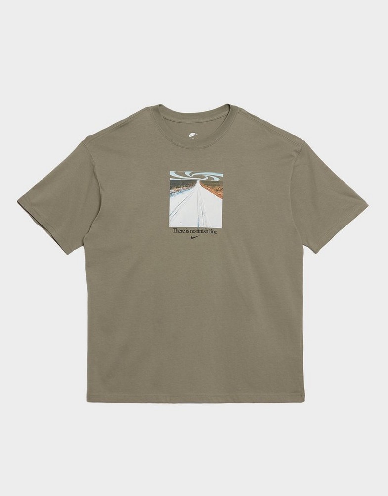 Pánske tričko NIKE TRIČKO U NSW TEE M90 OC OPEN HQ9268-320 Khaki